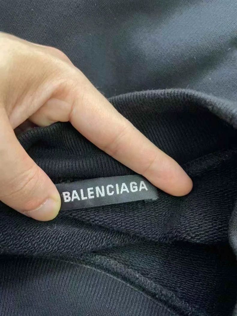 Balenciaga Balenciaga Portrait sweater Size US M / EU 48-50 / 2 - 4 Thumbnail