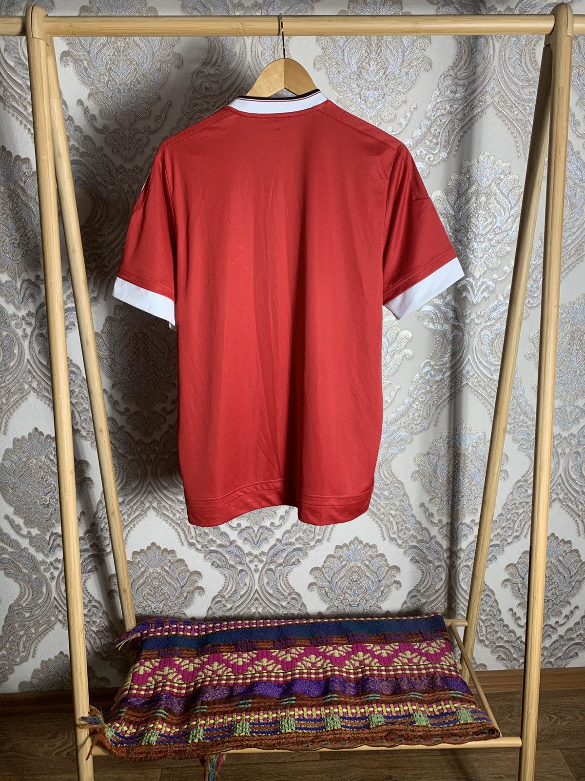 Adidas VINTAGE ADIDAS FC MANCHESTER UNITED ENGLAND SOCCER JERSEY Size US L / EU 52-54 / 3 - 7 Thumbnail