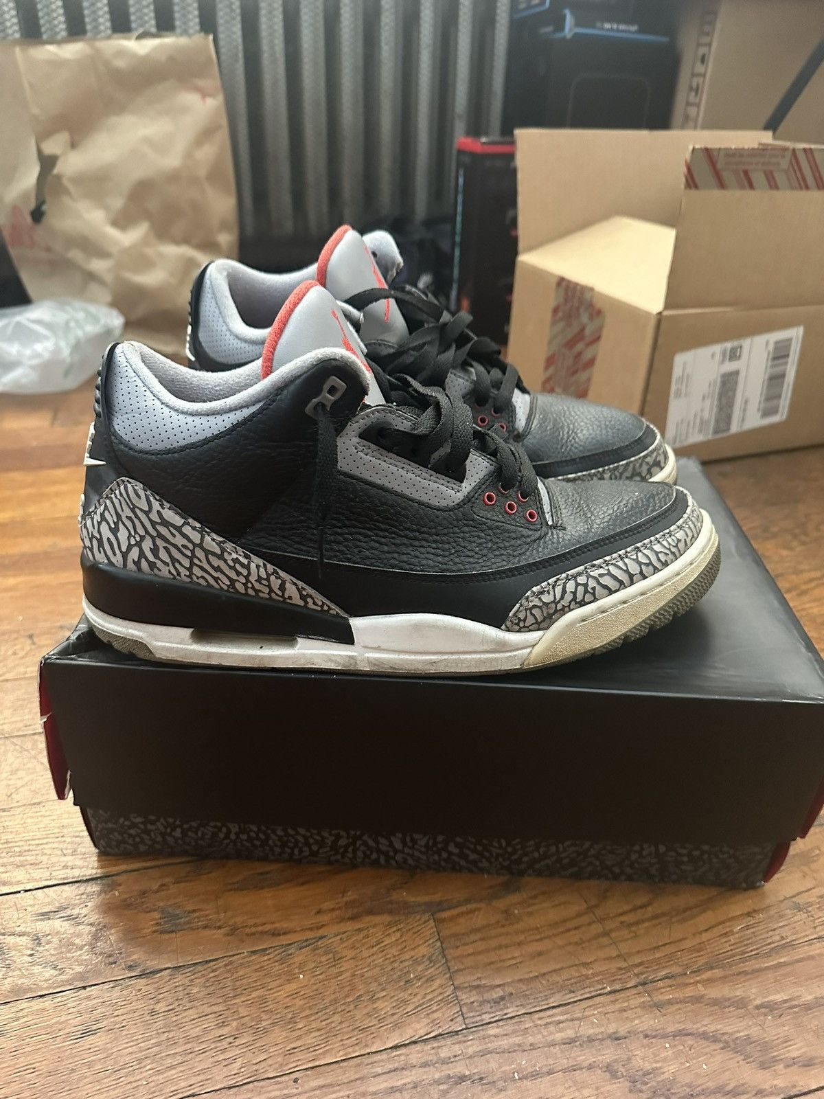 Jordan Brand × Nike Air jordan 3 retro og black cement Size US 11.5 / EU 44-45 - 2 Thumbnail