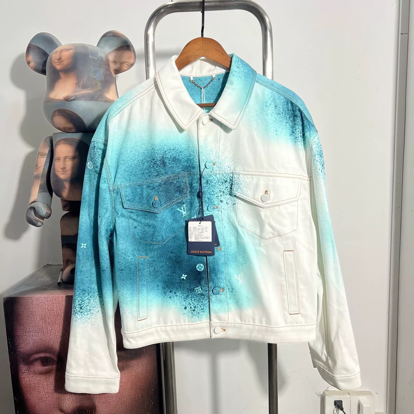 Louis Vuitton Louis Vuitton Denim Gradient Multi Light Jacket xs Men Size US XS / EU 42 / 0 - 1 Thumbnail