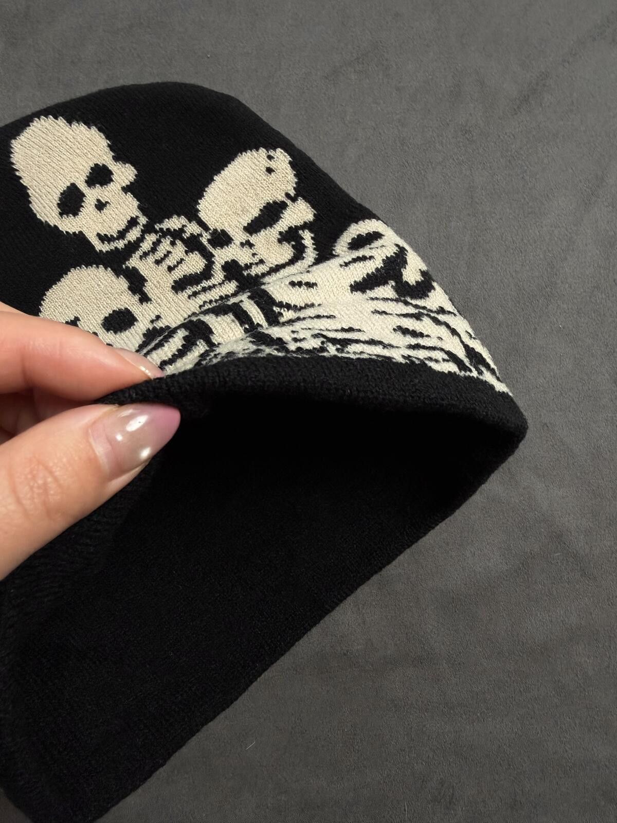 Japanese Brand Y2k Skeleton Graphic design No Cuff Knit Black Beanie Size ONE SIZE - 3 Thumbnail