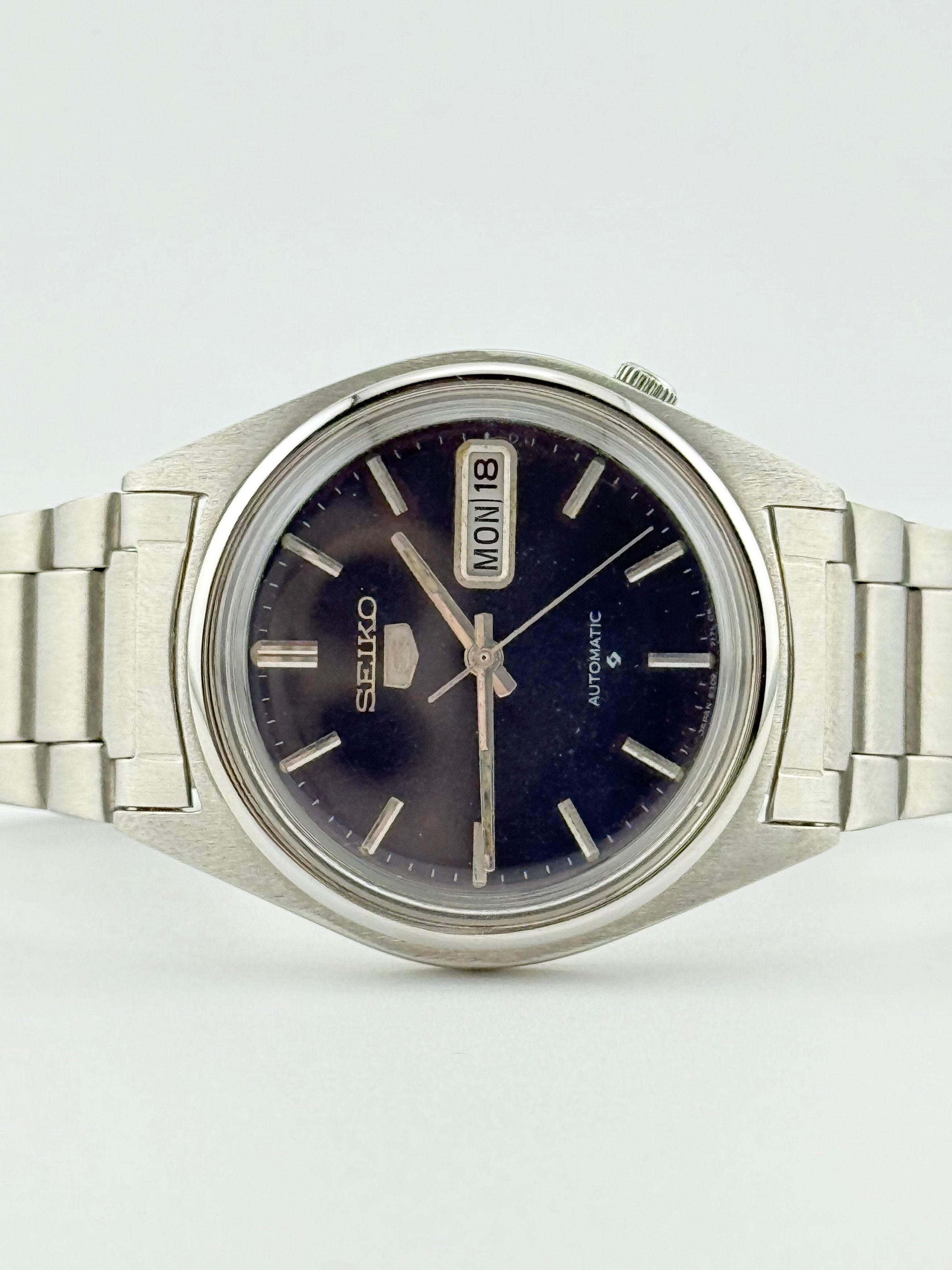 Seiko Automatic Dark Blue Dial Men's Vintage Wrist Watch