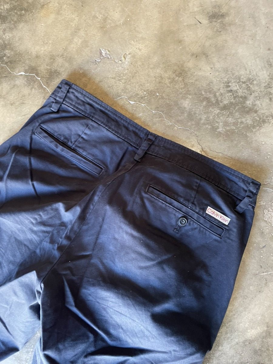 Calvin Klein Straight leg Calvin Klein Pants Size US 31 - 3 Thumbnail