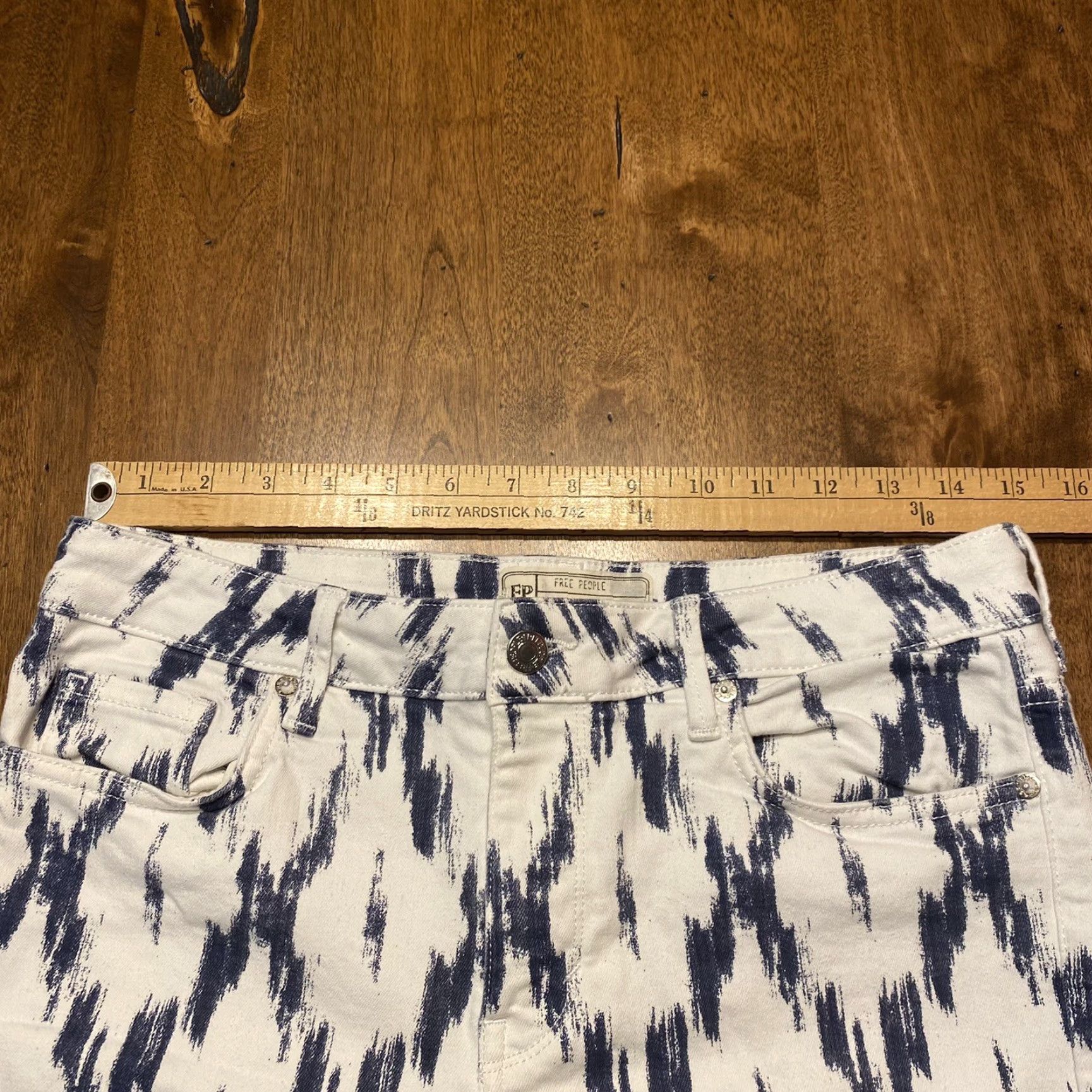 Free People Free People Jeans Women's Indigo Skies Crop Blue 28x27 Straight Regular Rise Button Fly Whites Fringe Mid Vintage No Size 28" / US 6 / IT 42 - 6 Thumbnail