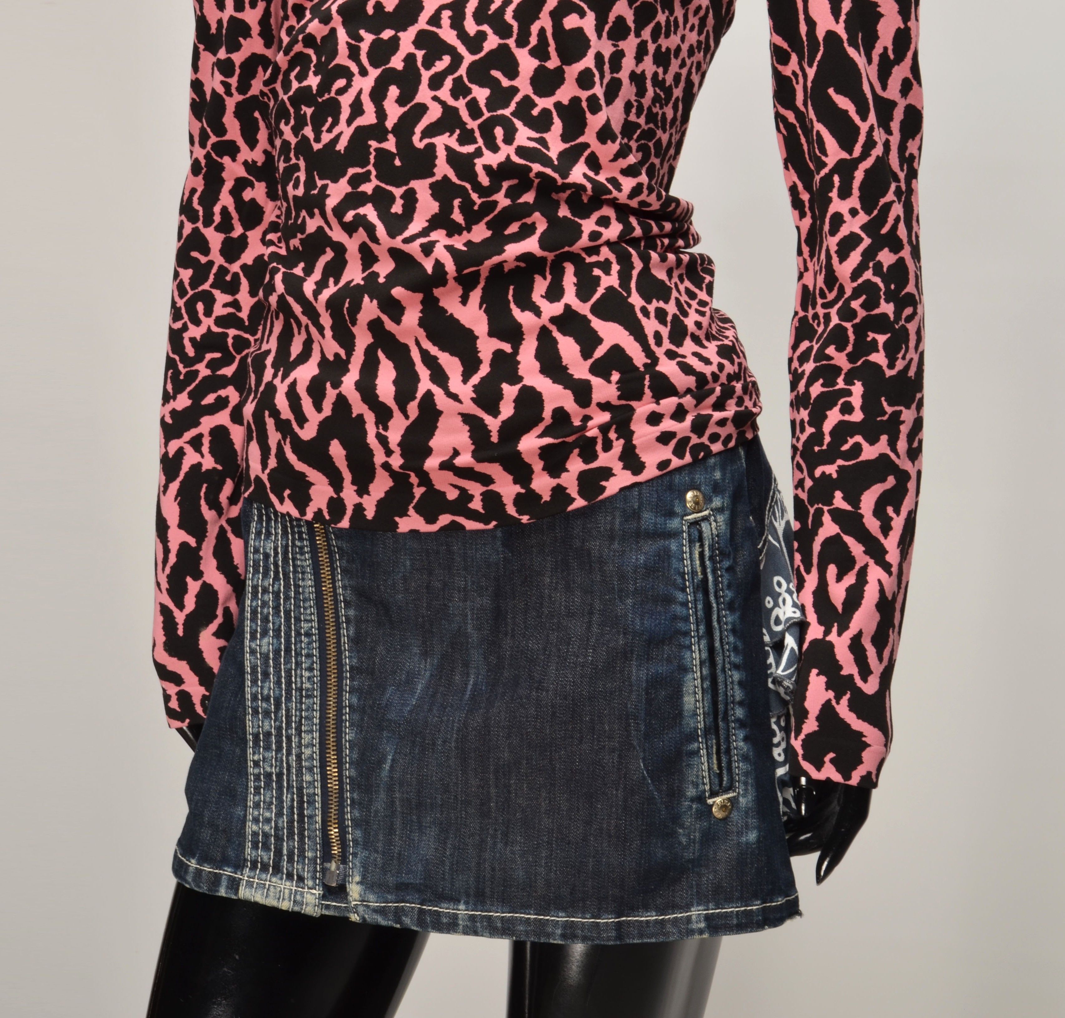 Wolford Wolford Pink Leopard Coquette Long Sleeve V-Neck Top Size S / US 4 / IT 40 - 3 Thumbnail