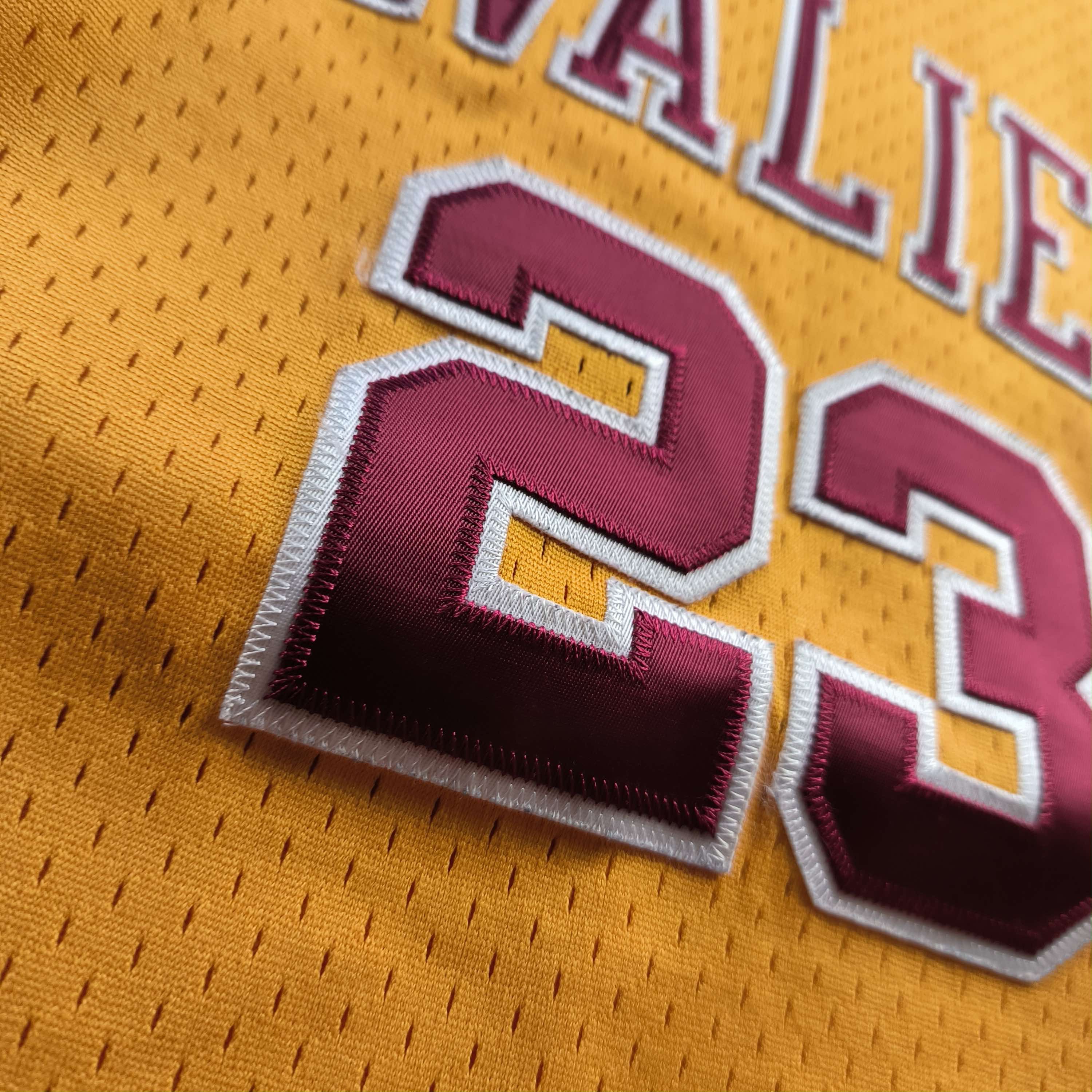 Champion Cleveland Cavaliers LeBron James HWC NBA jersey size XS Size US XS / EU 42 / 0 - 3 Thumbnail