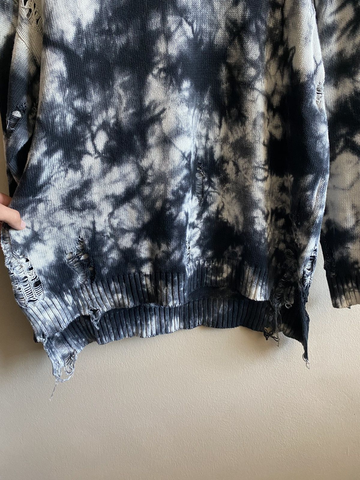 Maison MIHARA YASUHIRO Mihara Yasuhiro Distressed Sweater Size US L / EU 52-54 / 3 - 4 Thumbnail