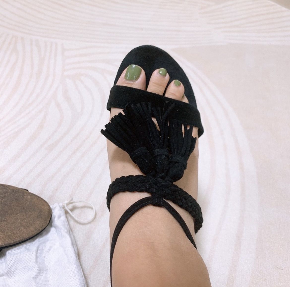 Stuart Weitzman Stuart Weizman Black Velvet Tassels Sandals US 7 1/2 M Size US 7.5 / IT 37.5 - 3 Thumbnail