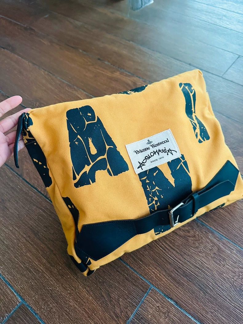Vivienne Westwood Vivienne Westwood size os Handbag computer bag Size ONE SIZE - 1 Thumbnail