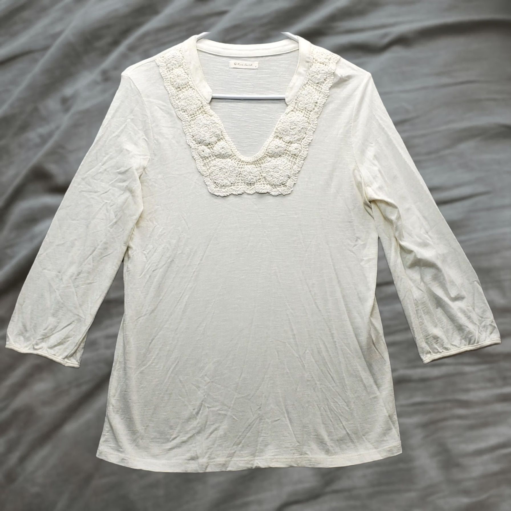 Vintage Rare Earth Tunic Top Womens Size 8 Tan Embroidered Stretch Long Sleeve Pullover Shirt Womens Size 8 Tan Embroidered Stretch Long Sleeve Pullover Size M / US 6-8 / IT 42-44 - 1 Thumbnail