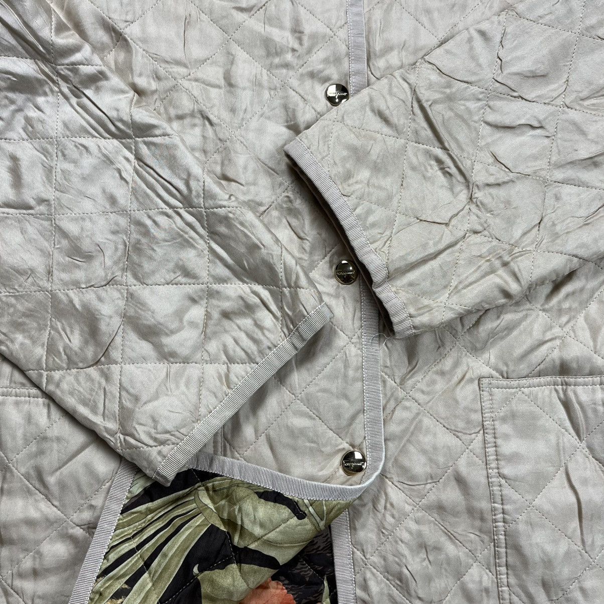 Salvatore Ferragamo × Vintage Vintage Salvatore Ferragamo quilted jacket Size M / US 6-8 / IT 42-44 - 11 Thumbnail