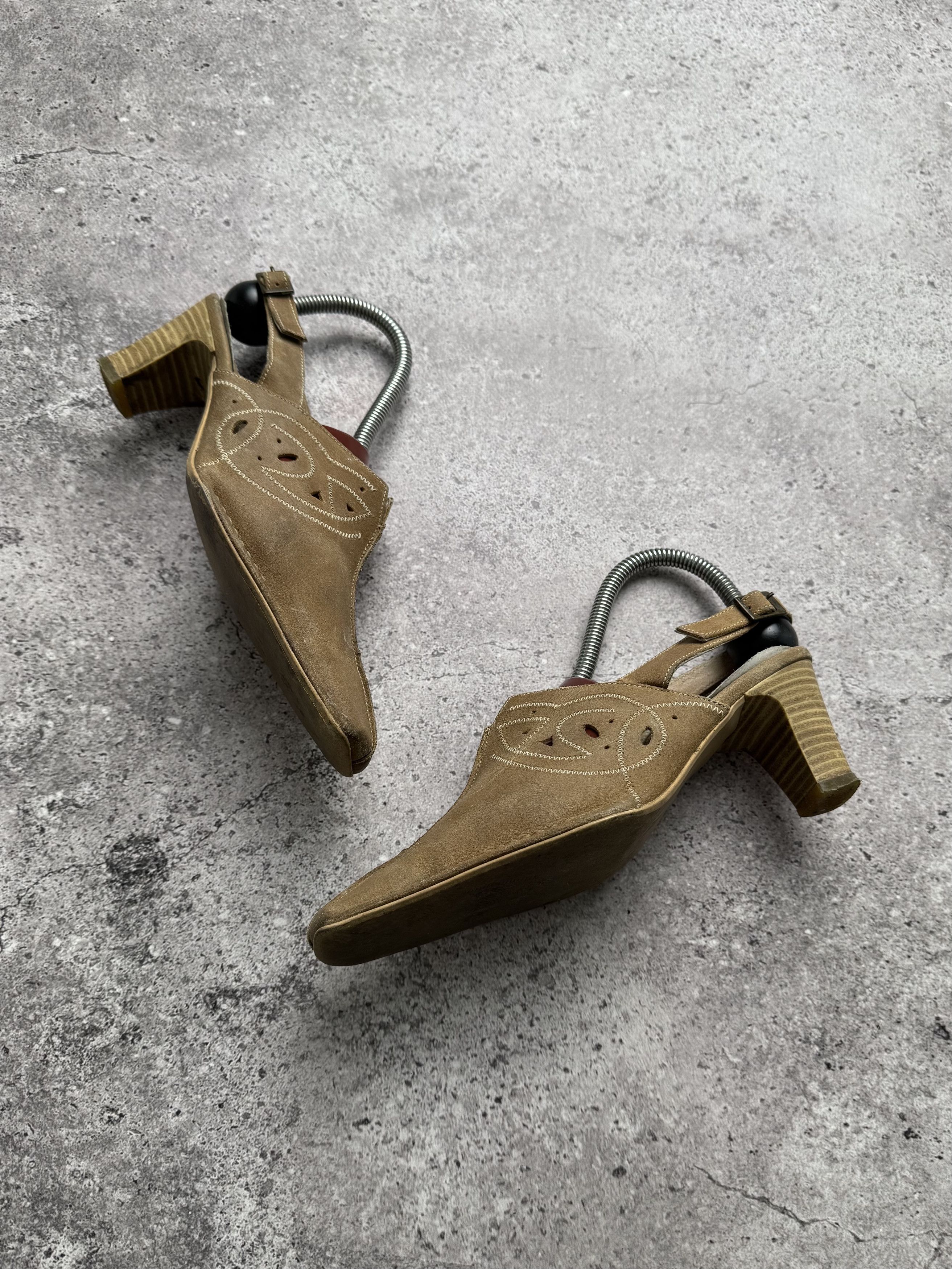 Vintage Vintage Faded Leather Mules C2(V499)(E8) Size US 8 / IT 38 - 1 Thumbnail