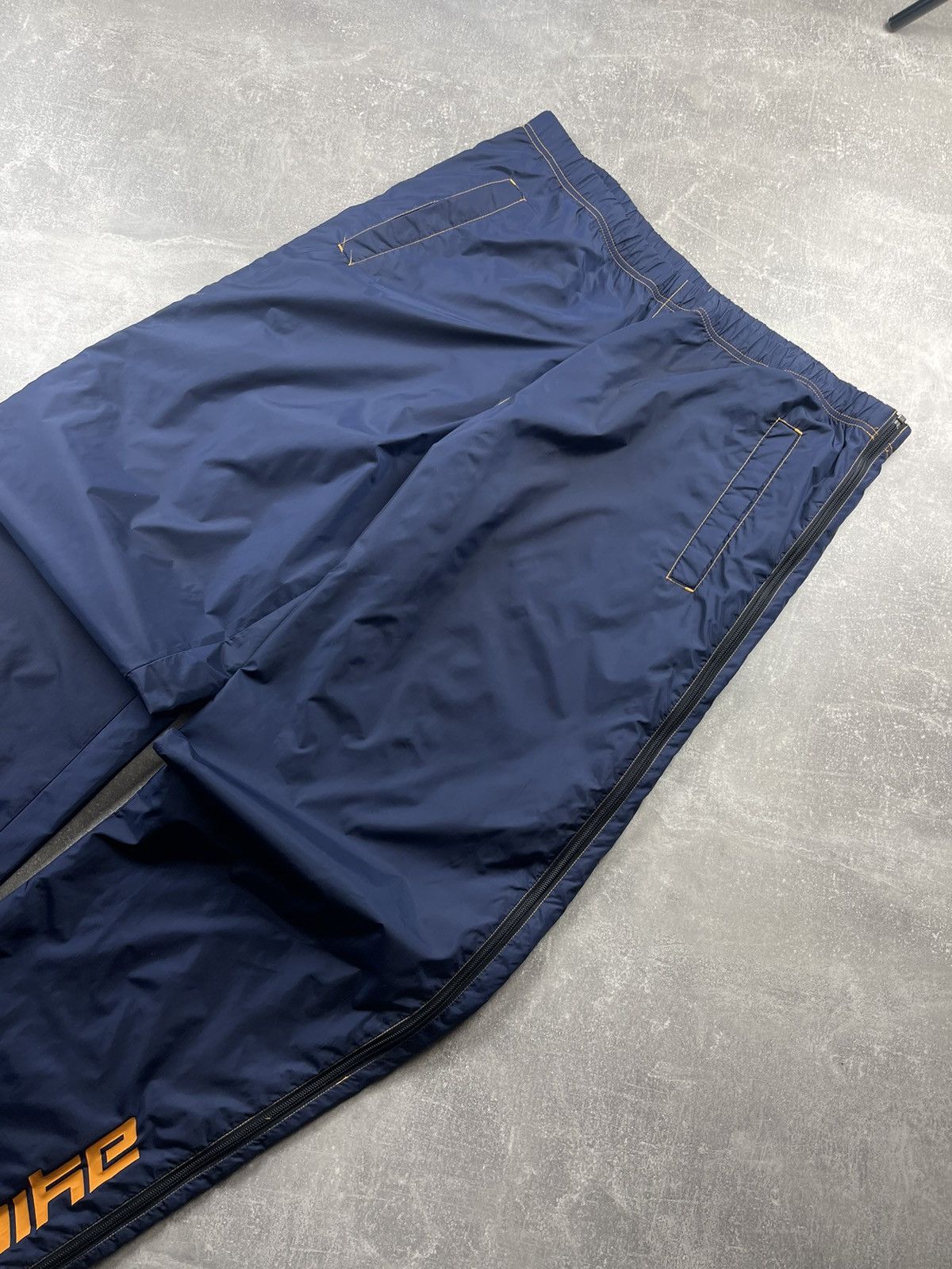 Nike Nike Vintage 2000s Track Pants Navy Blue Full Zip Open Size US 34 / EU 50 - 3 Thumbnail