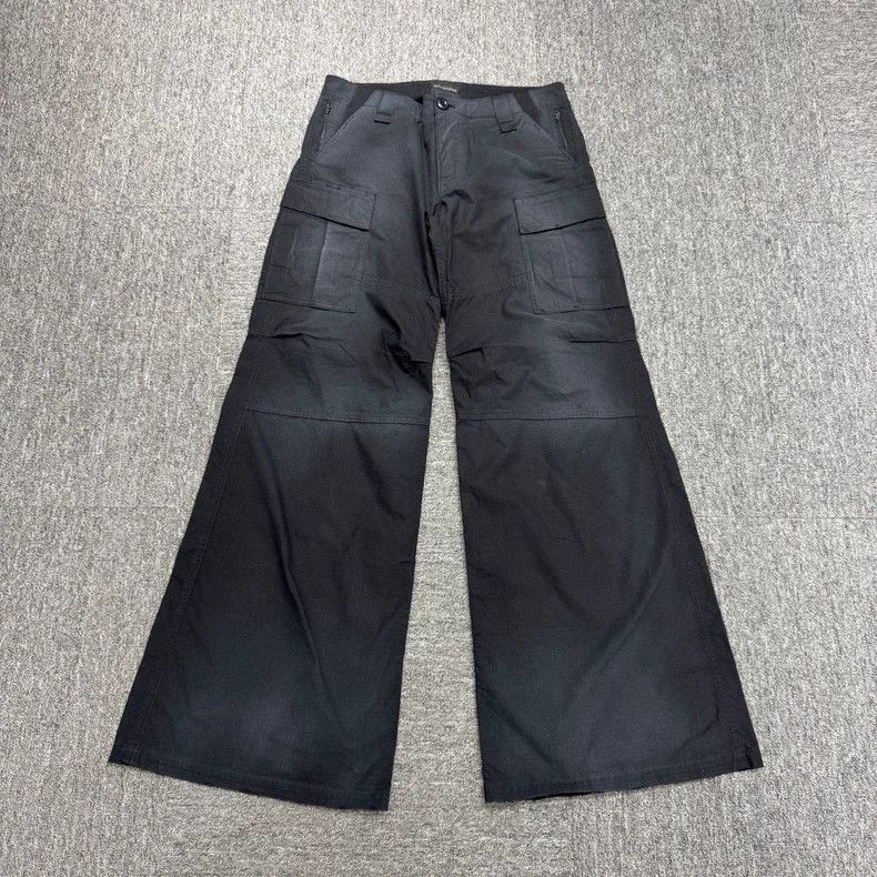 Balenciaga Balenciaga Do Old Destruction Wide Leg Pants Size US 38 / EU 54 - 1 Thumbnail