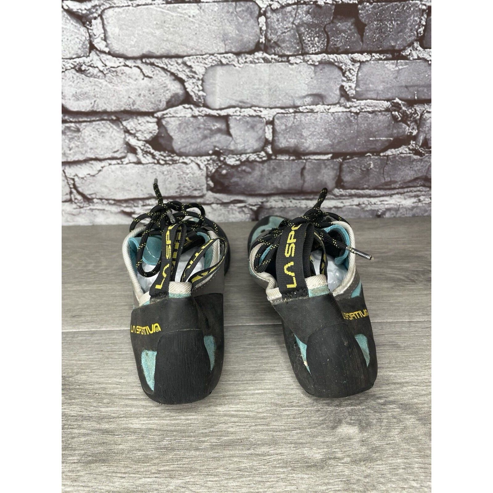 La Sportiva La Sportiva Tarantulace Rock Climbing Blue Gray Lace Up Shoe Size US 6 / EU 39 - 20 Thumbnail