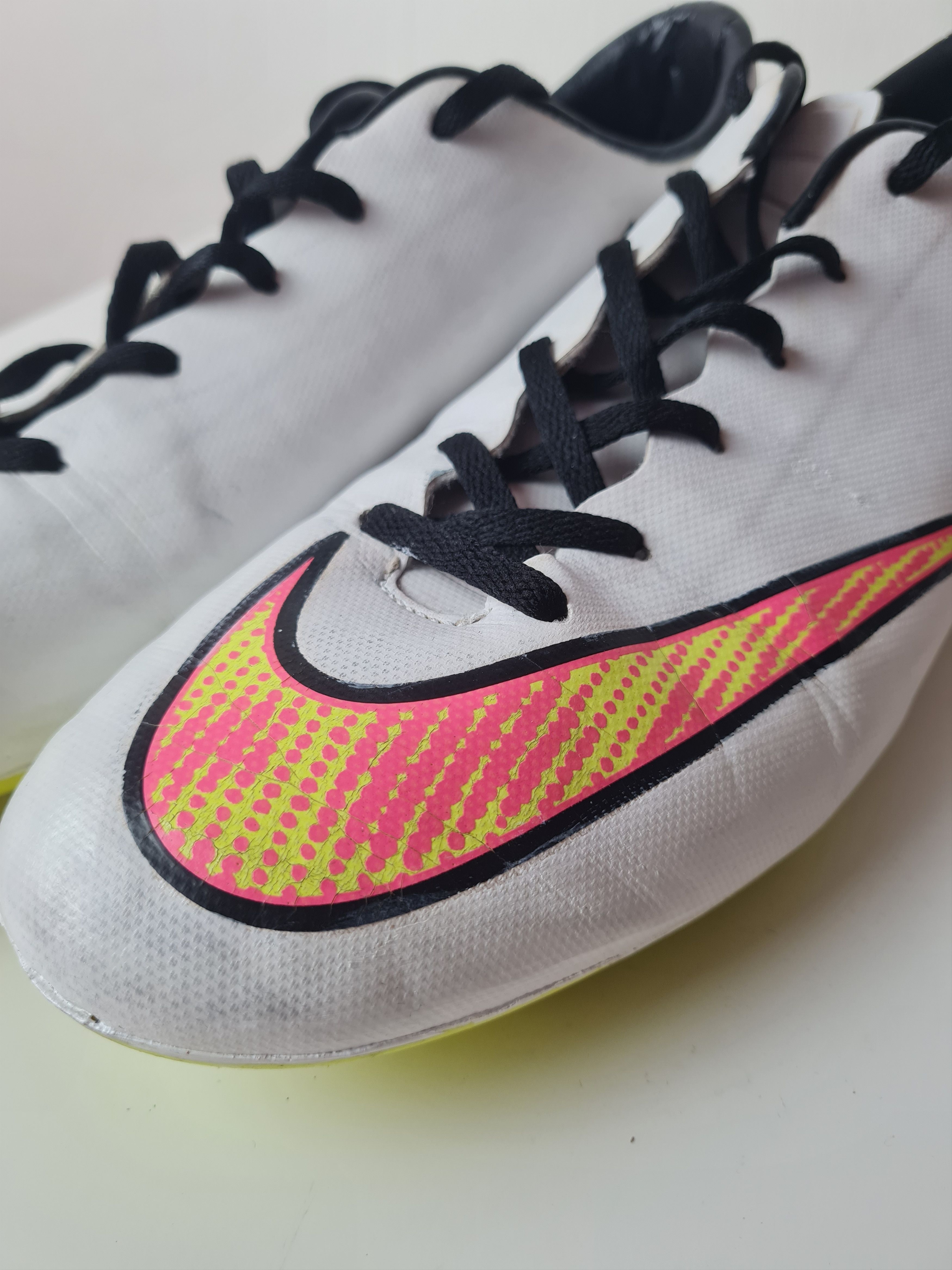 Nike Football Nike Mercurial Victory V FG White Volt Hyper Size US 12.5 / EU 45-46 - 24 Thumbnail