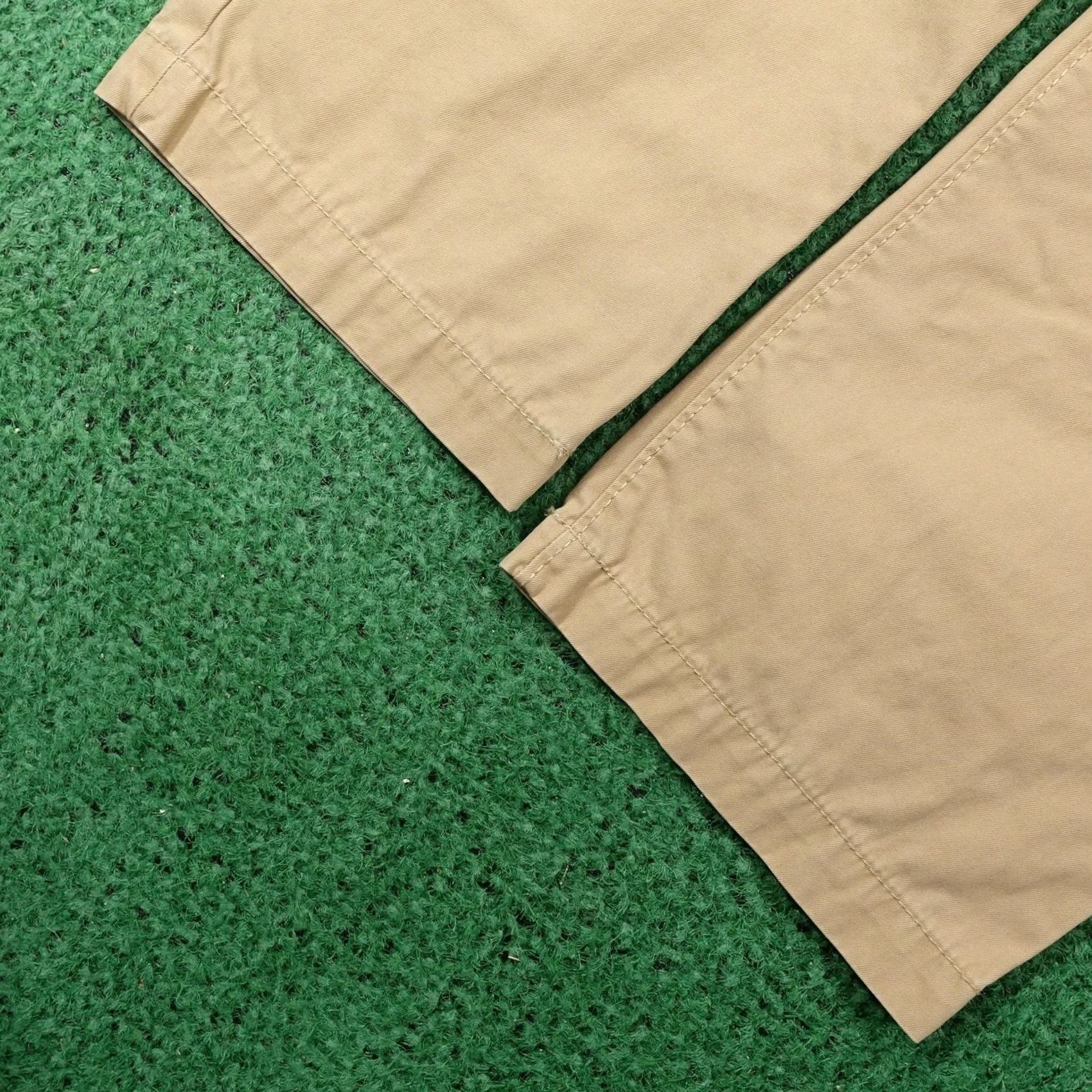 American Eagle Outfitters American Eagle Outfitters Chino Pants Mens 32x32 Original Straight Beige 5-Pocket Logo Casual Business Mens Size US 32 / EU 48 - 3 Thumbnail