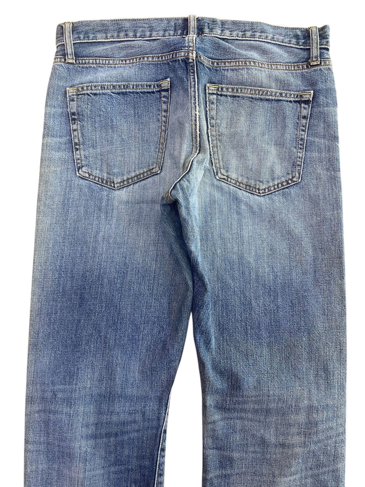 Uniqlo Uniqlo Brand Faded Embroidery Style Ripped Jeans Size US 32 / EU 48 - 4 Thumbnail