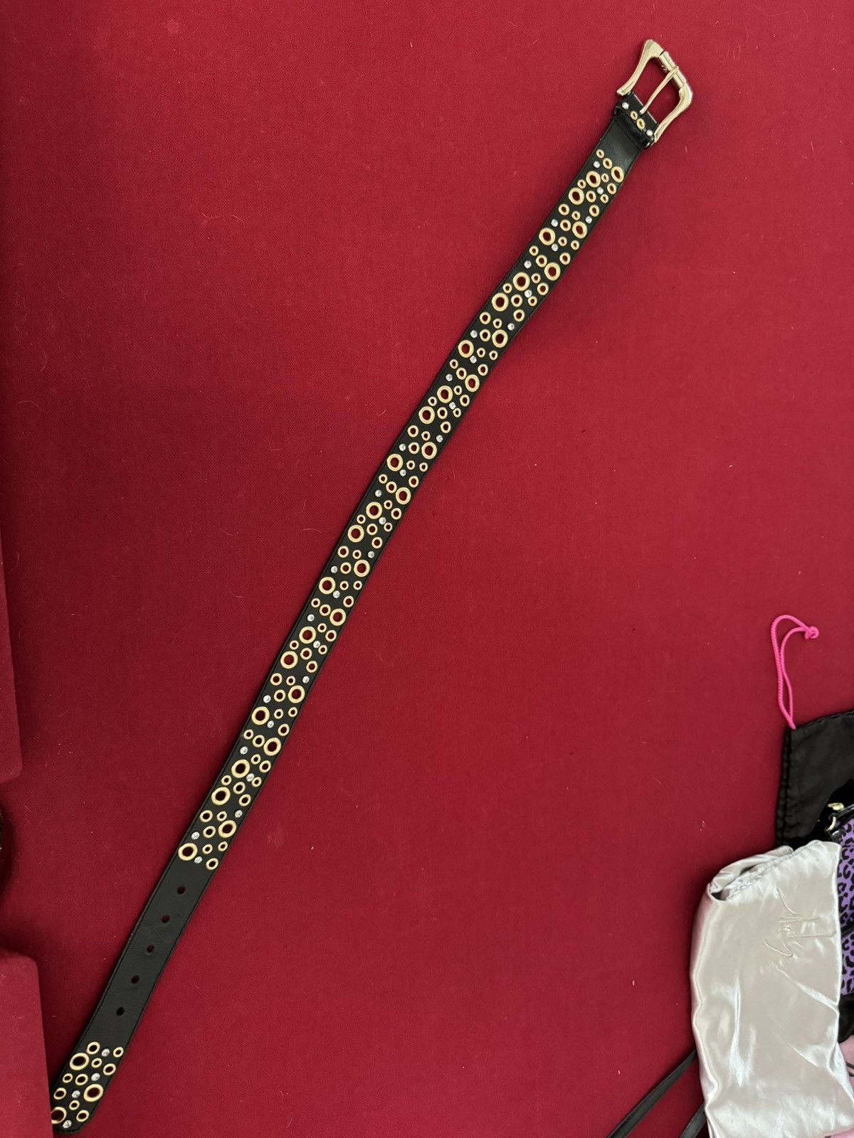 Guess Guess rhinestone in gold, beautiful belt Size ONE SIZE - 2 Thumbnail