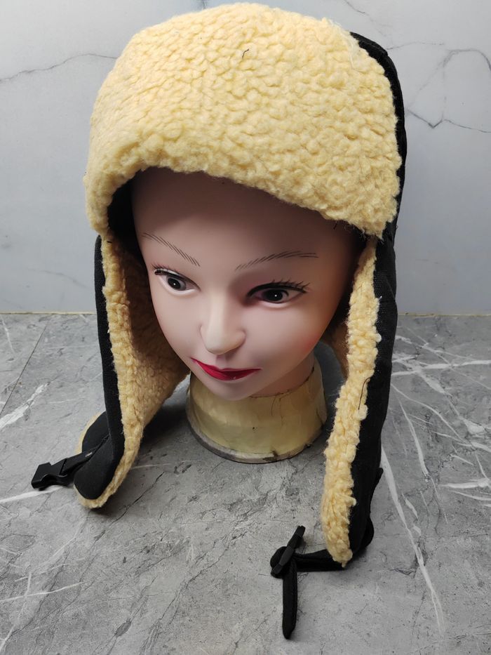 Japanese Brand Vintage Y2k Fleece Earflap Cap Hat Size ONE SIZE - 1 Thumbnail