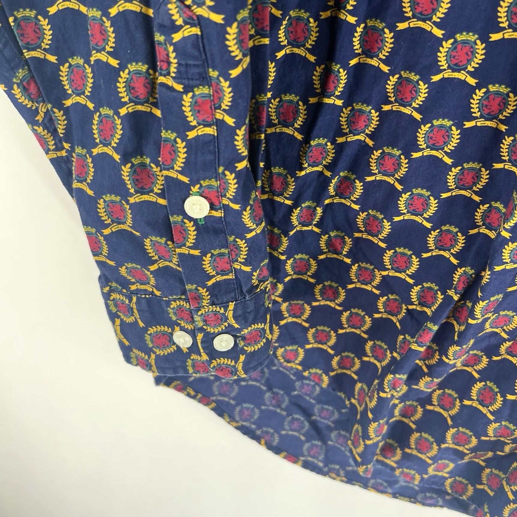 Tommy Hilfiger VINTAGE Tommy Hilfiger Men's Button-Down Shirt XL Blue Geometric Pattern Long Sleeve Casual Business Size US XL / EU 56 / 4 - 4 Thumbnail