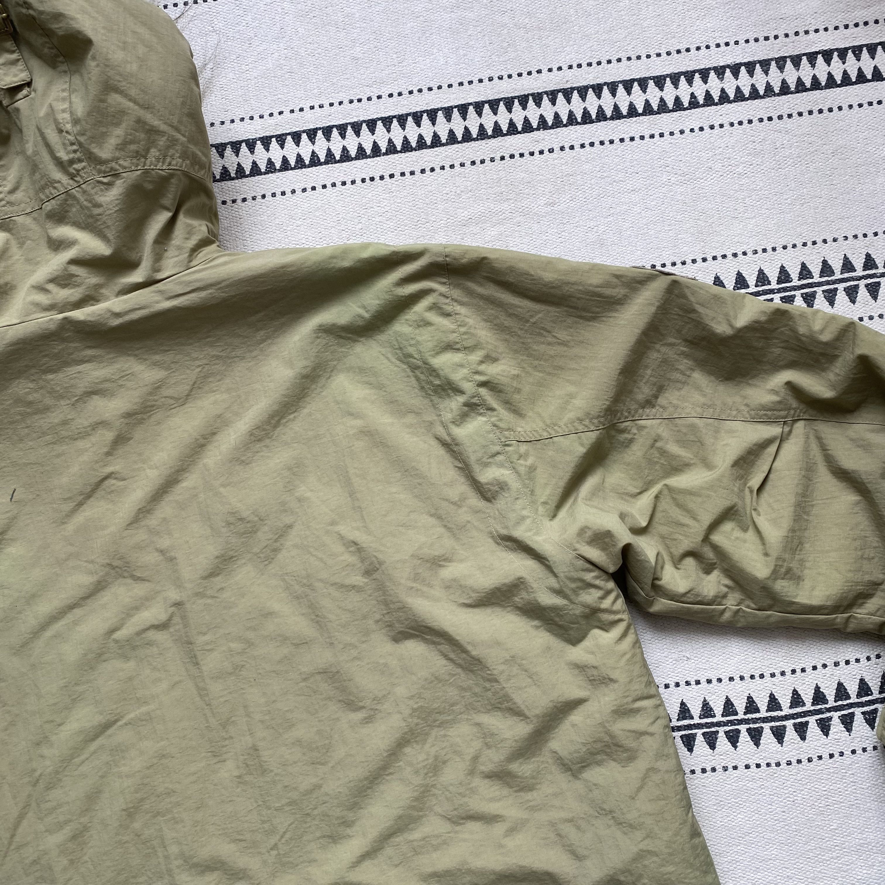 Fred Perry 80-90s Fred Perry Vintage parka puffer jacket sun faded Size US M / EU 48-50 / 2 - 12 Thumbnail