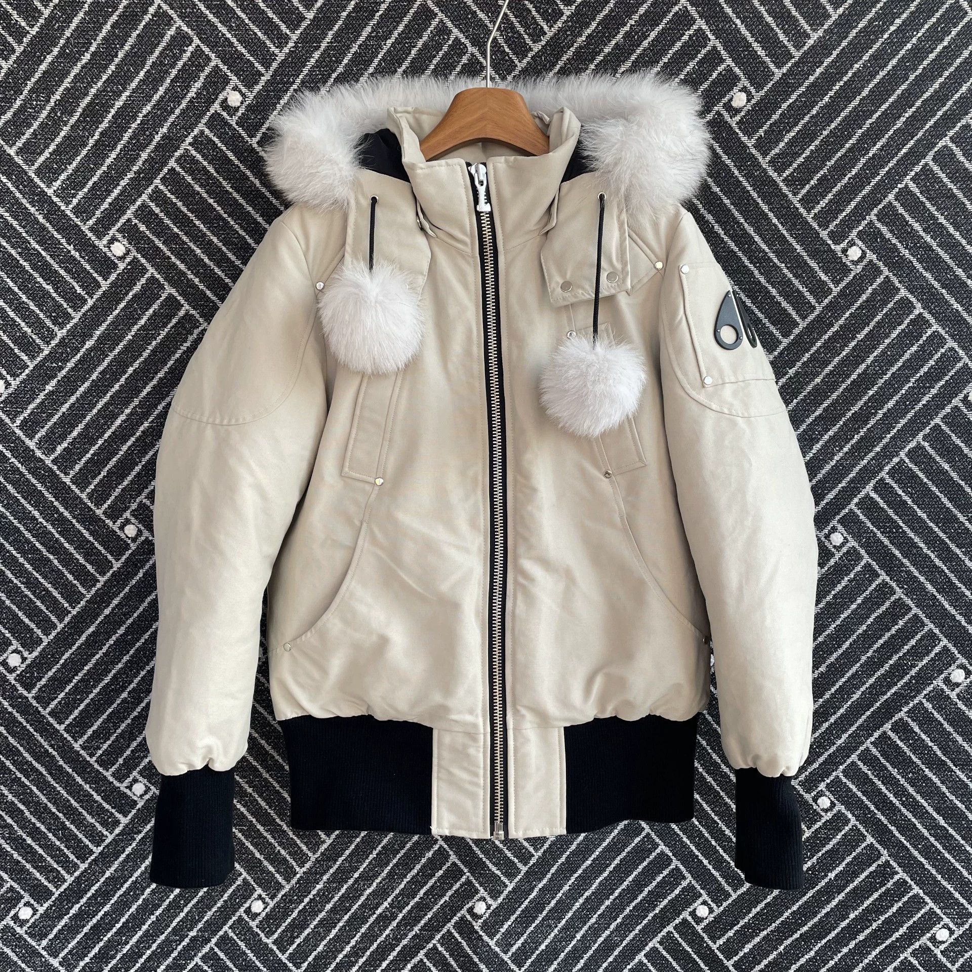 Moose Knuckles Moose Knuckles Women's Khaki Flight Down Jacket L Size L / US 10 / IT 46 - 1 Thumbnail