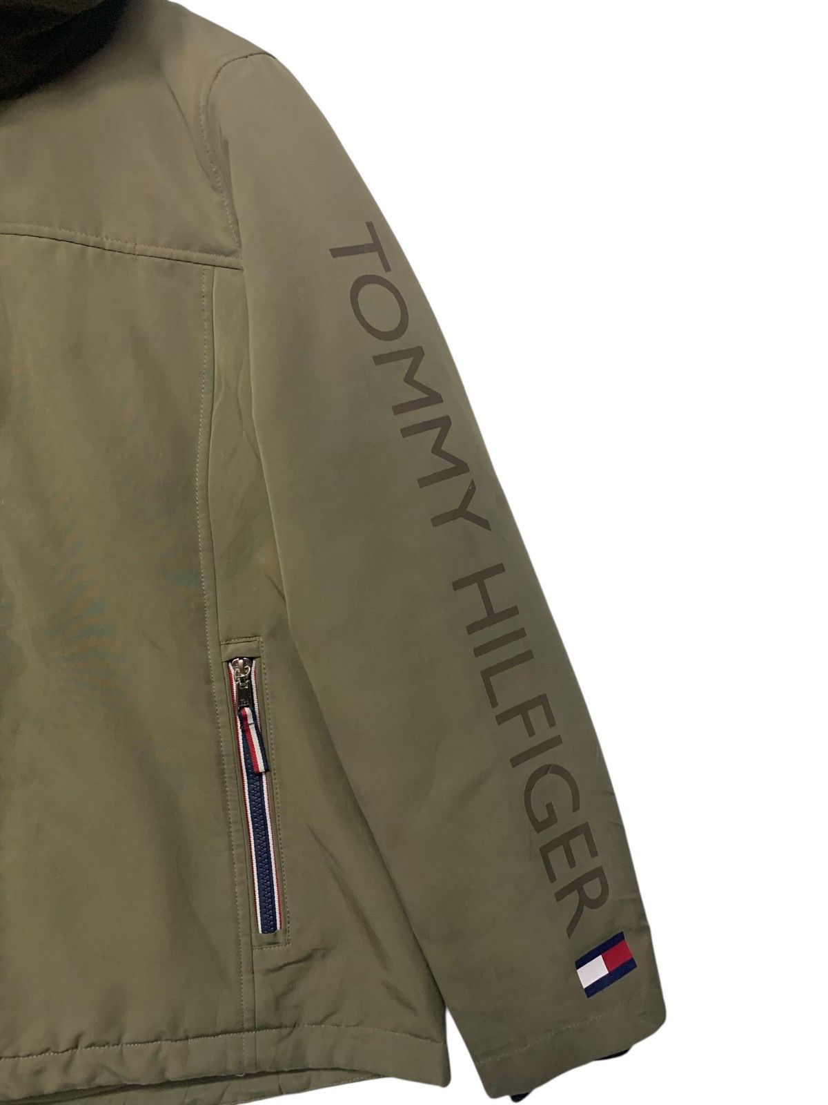 Tommy Hilfiger Rare Tommy Hilfiger Big Logo Hoodie Zipper Down Jacket Size US M / EU 48-50 / 2 - 7 Thumbnail