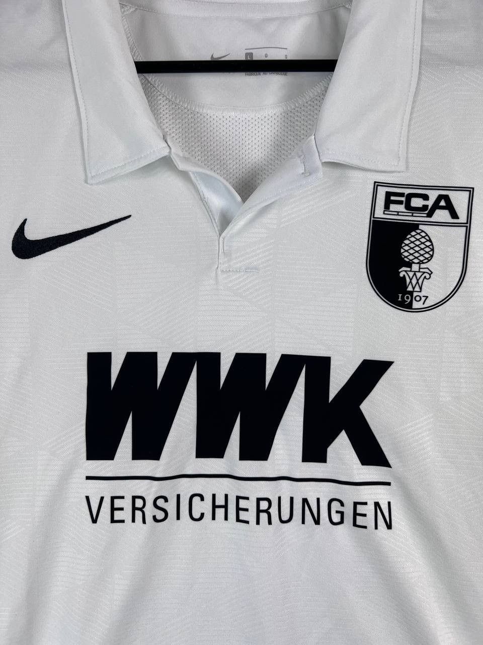 Nike Nike FC Augsburg 2020/21 Away Jersey BV6725-101 Size L Size US L / EU 52-54 / 3 - 2 Thumbnail