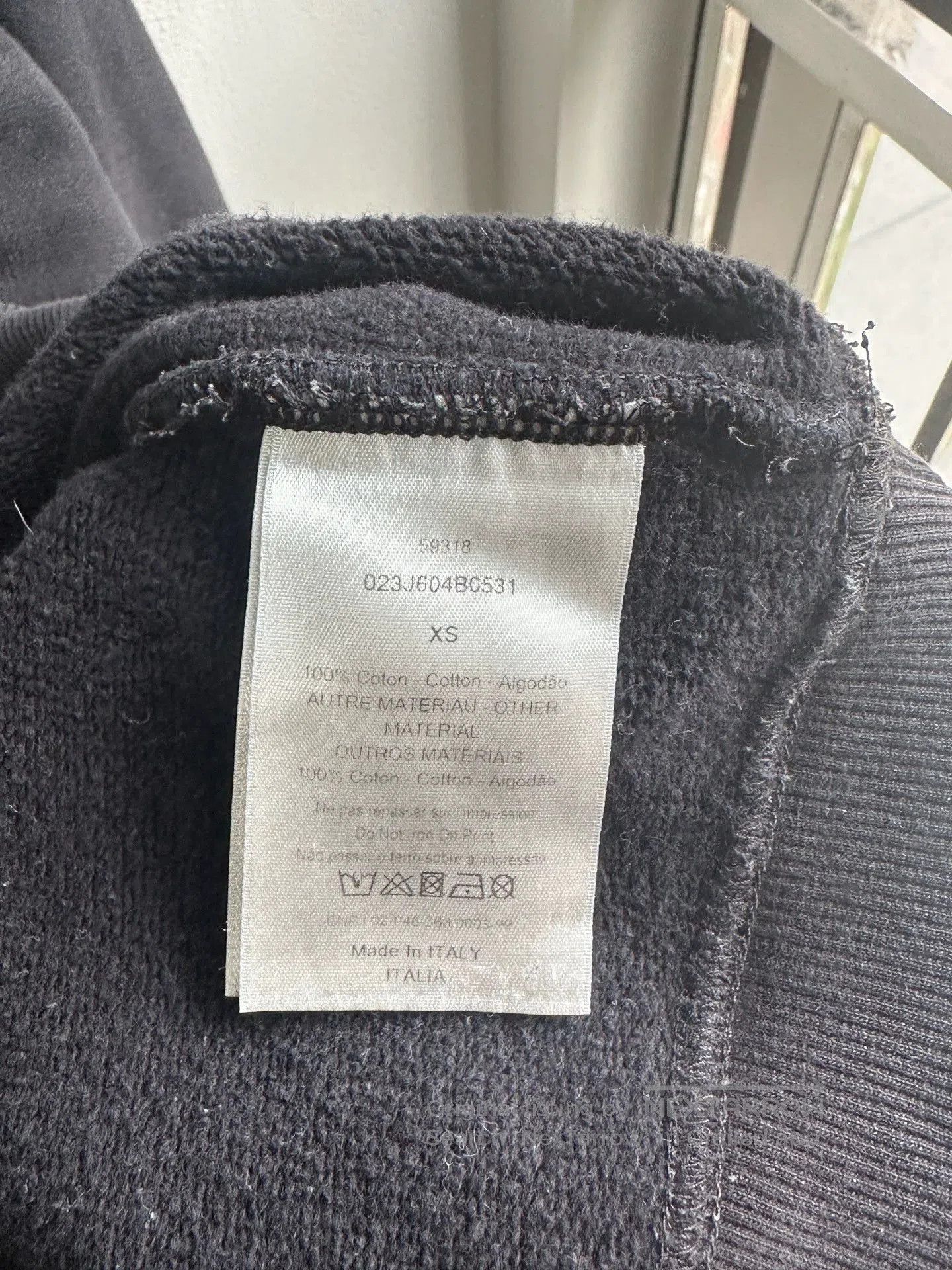 Dior dior cd logo sweatshirt in size xs. Size US XS / EU 42 / 0 - 4 Thumbnail