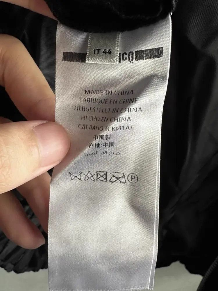 Alexander McQueen Sz 44 Alexander McQueen Velvet Flower Jakcet Size US S / EU 44-46 / 1 - 5 Thumbnail