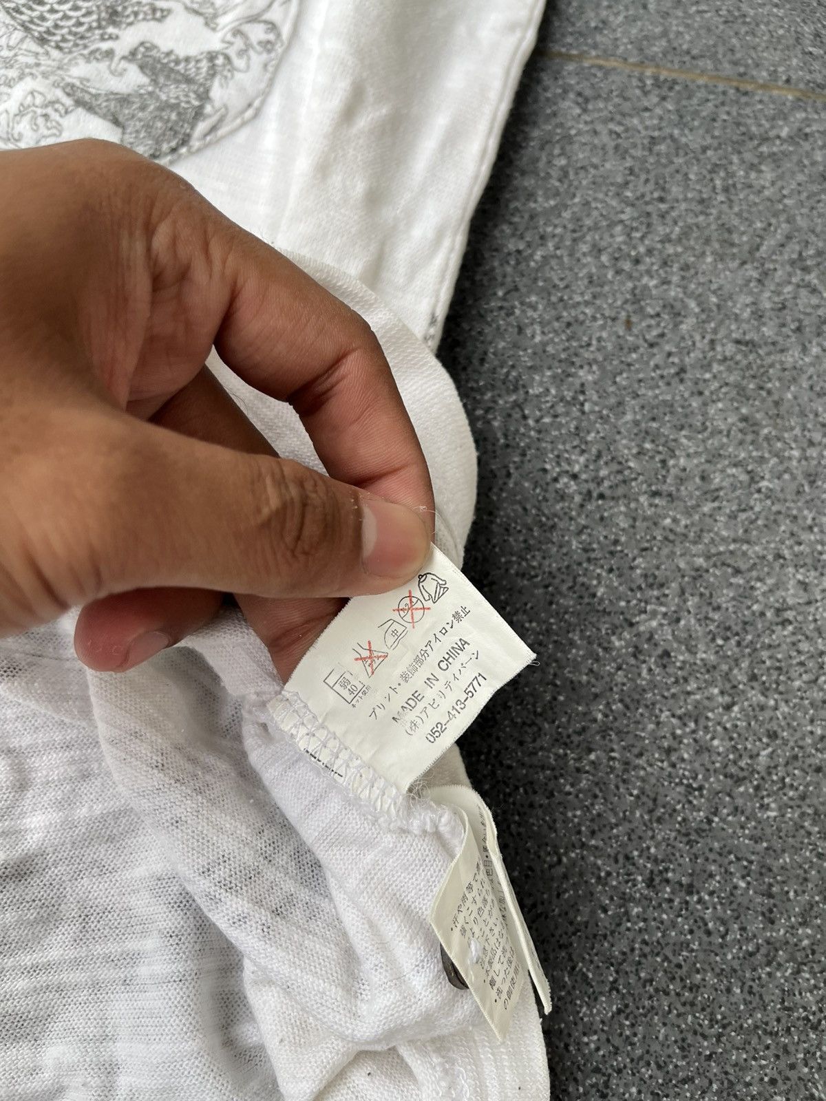Japanese Brand 🇯🇵Vintage japanese tradisional koi sukajan t-shirt Size US XL / EU 56 / 4 - 13 Thumbnail