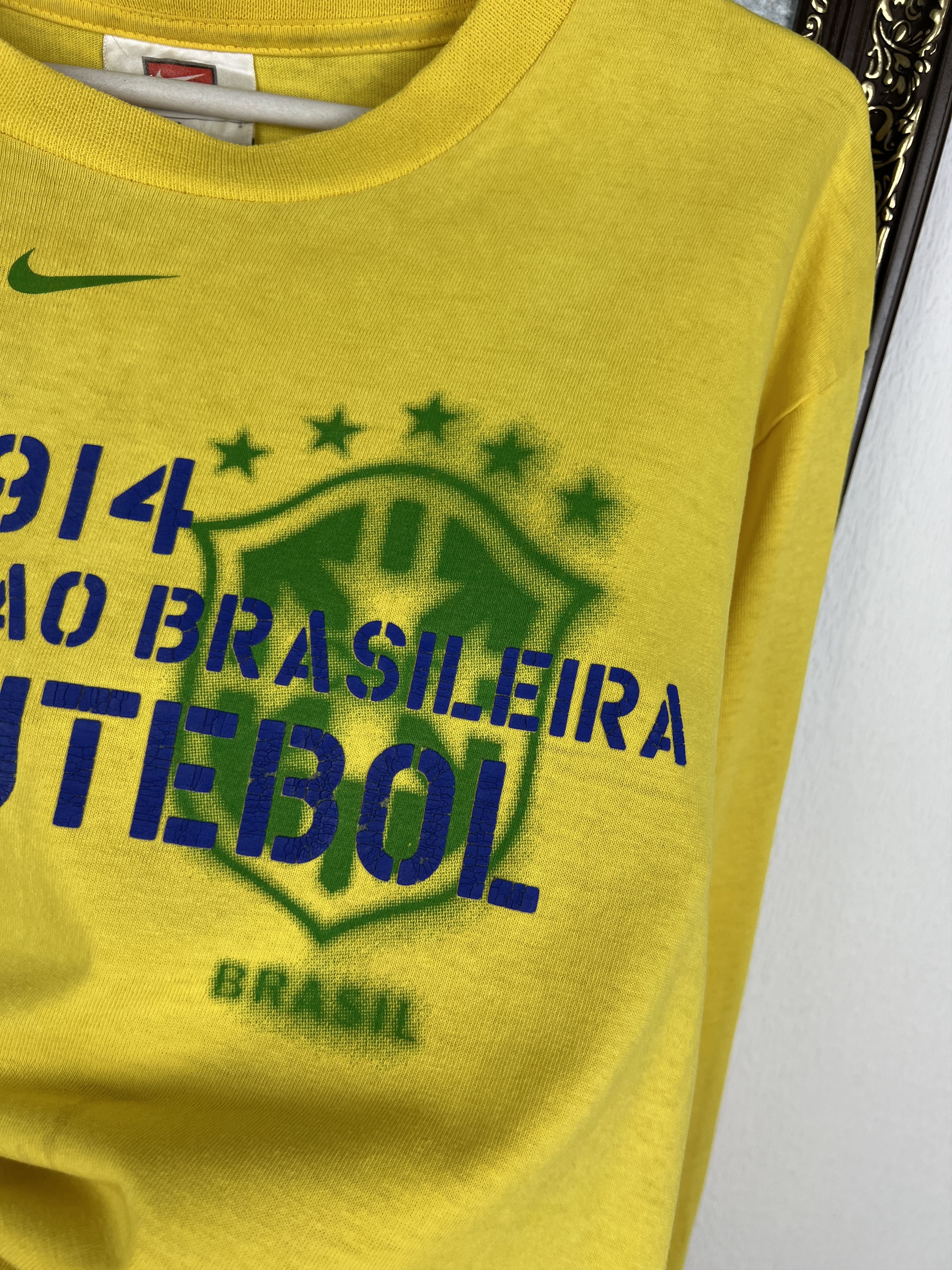 Nike Brazil Football Shirt Soccer Long Sleeve National Jersey Size US S / EU 44-46 / 1 - 4 Thumbnail