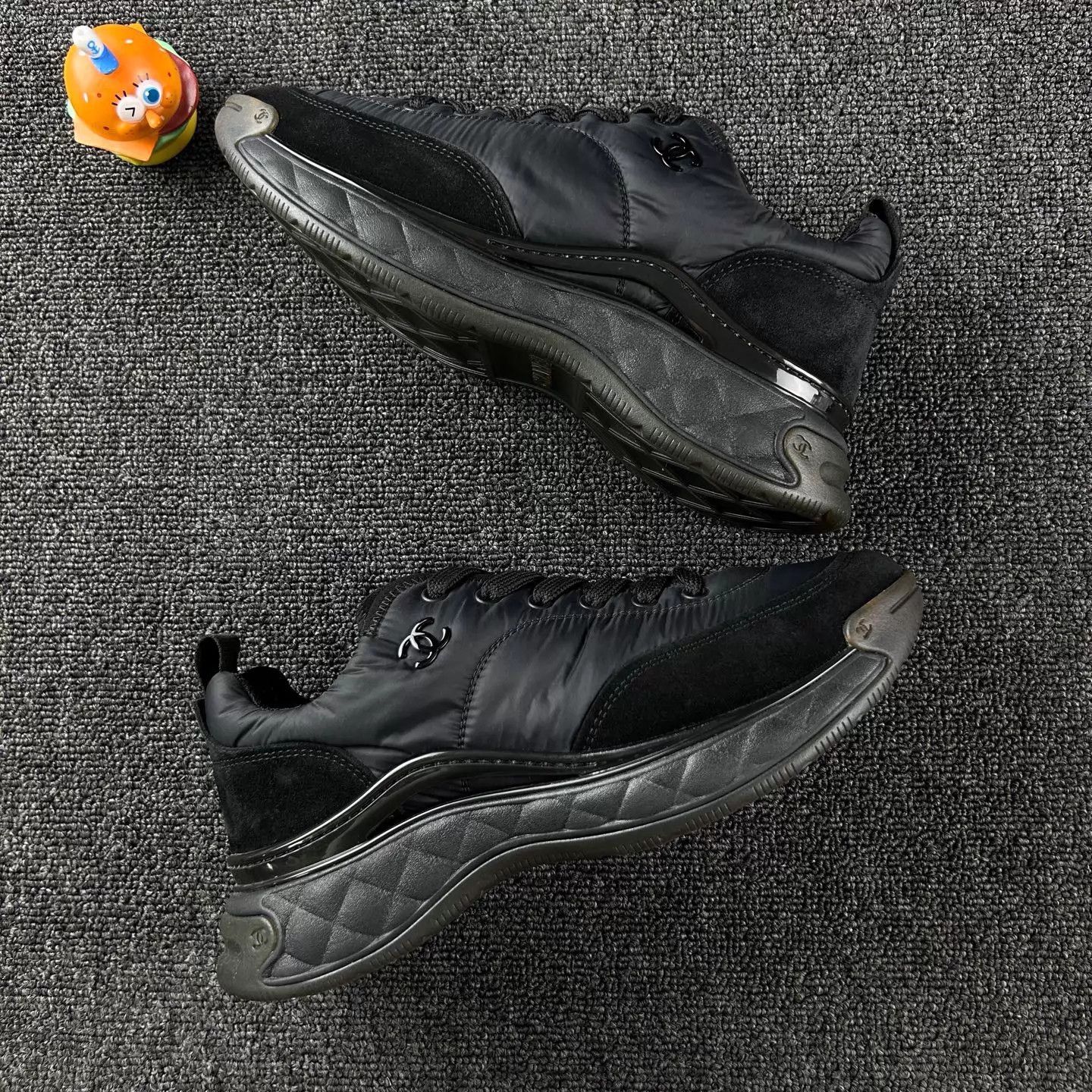 Chanel Chanel Women's Black Color Block CC Logo Sneakers 38.5 Size US 8 / IT 38 - 4 Thumbnail