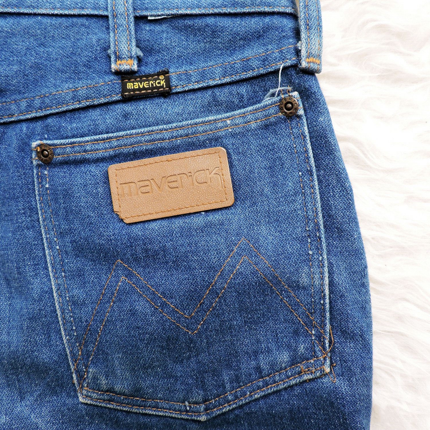 Wrangler MAVERICK 44MWZ DENIM LONG PANTS Size US 30 / EU 46 - 4 Thumbnail