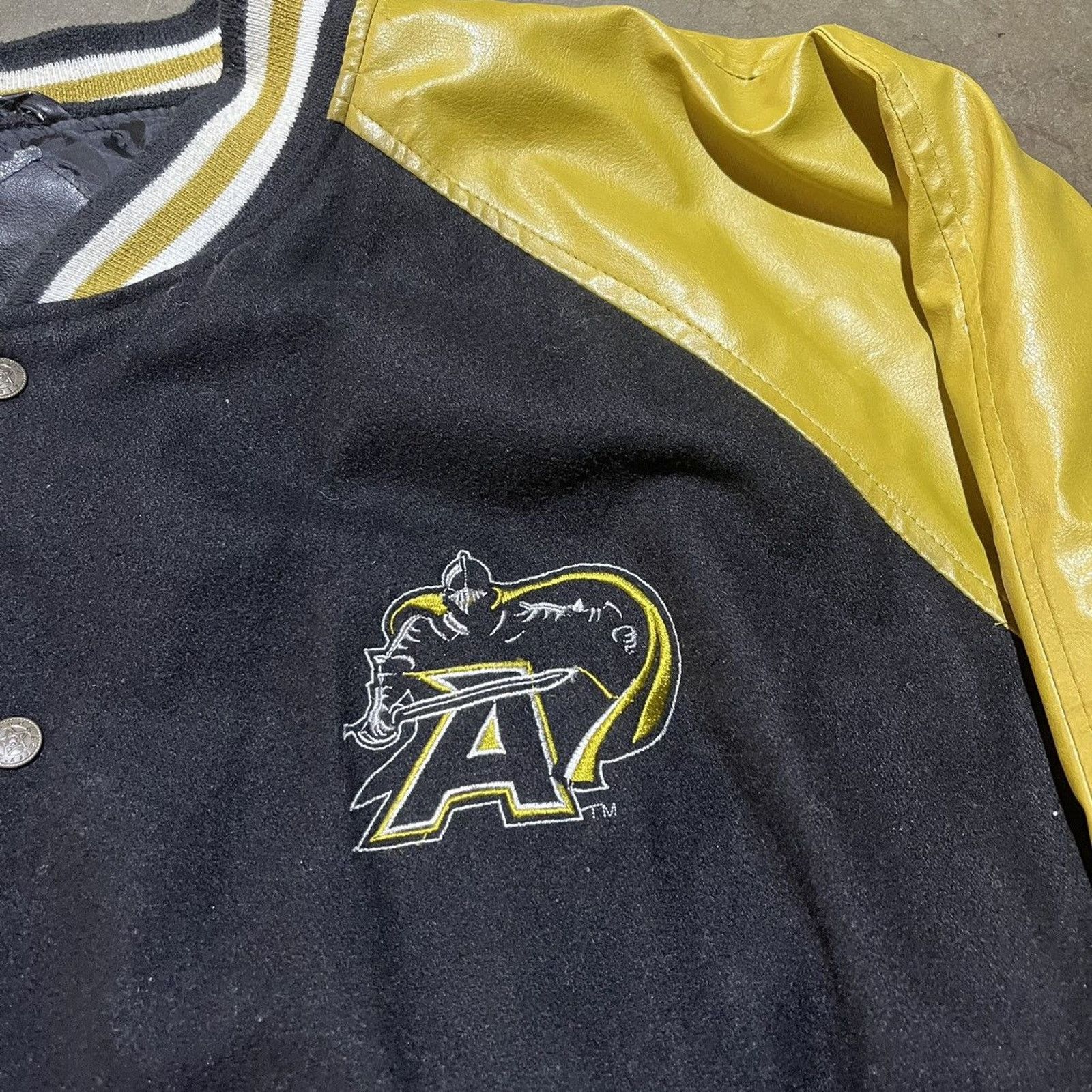 Vintage Vintage Y2k Army Black/Gold Boxy Bomber Leather Jacket Size US XL / EU 56 / 4 - 2 Thumbnail