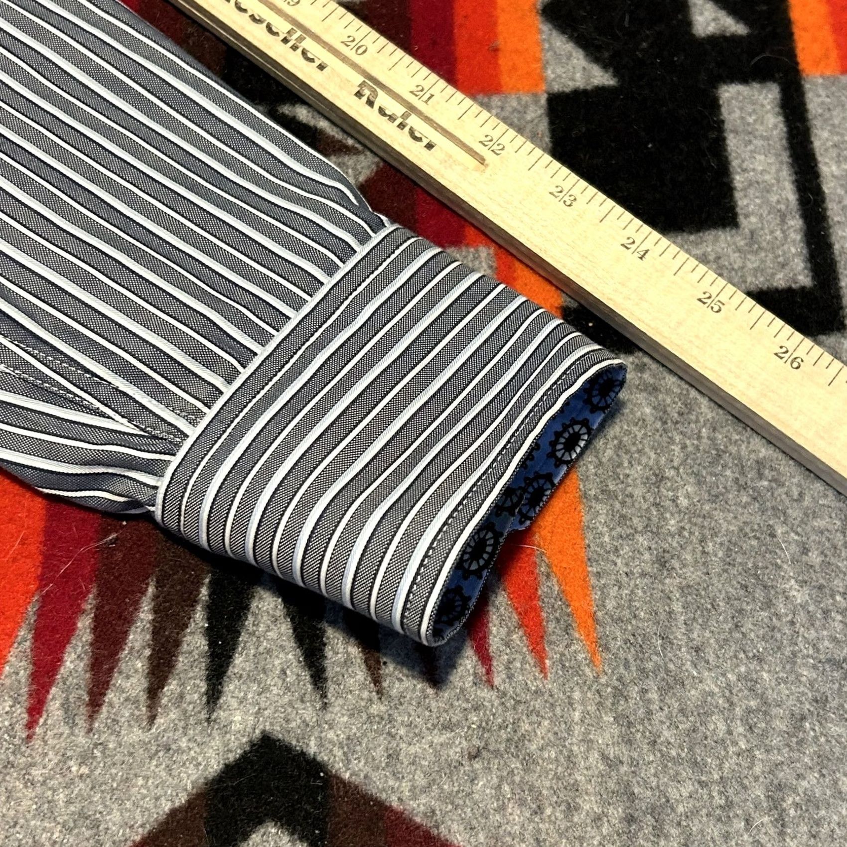 Robert Graham Robert Graham Shirt Mens Medium Stripe Button Down Flip Cuff C8 Size US M / EU 48-50 / 2 - 6 Thumbnail