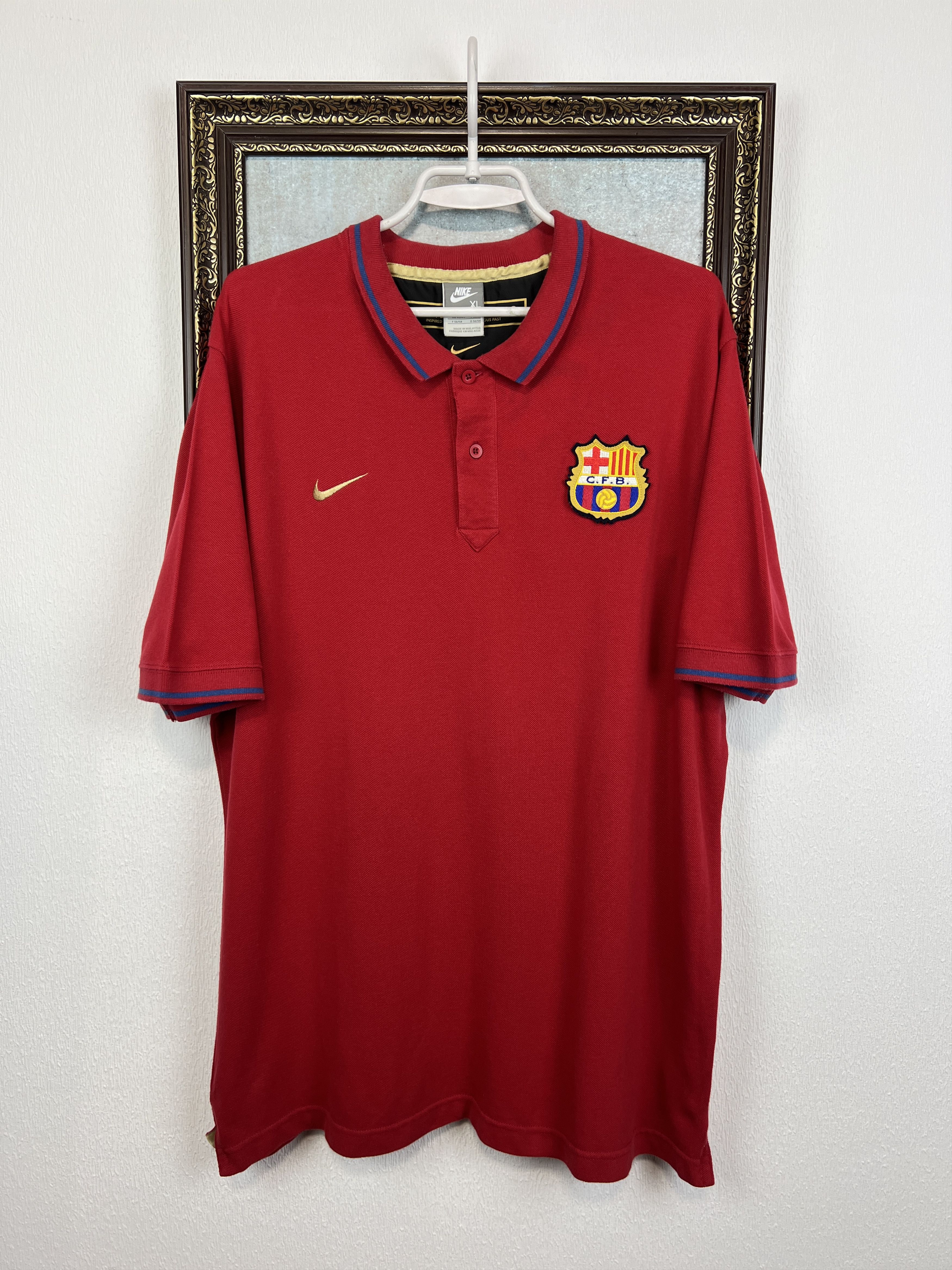 Nike Vintage 2007 Barcelona Football Polo Shirt Soccer Jersey Size US XL / EU 56 / 4 - 1 Thumbnail