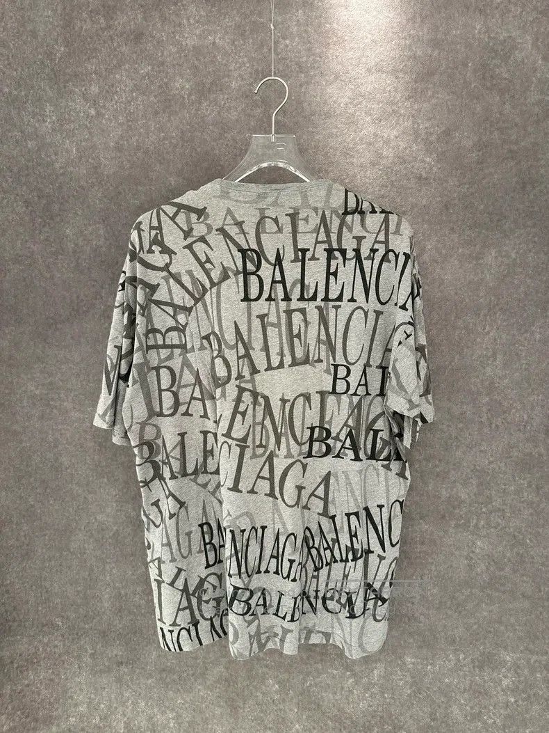 Balenciaga Balenciaga Grey Full Print Logo Short Sleeve XS Size US XS / EU 42 / 0 - 2 Thumbnail