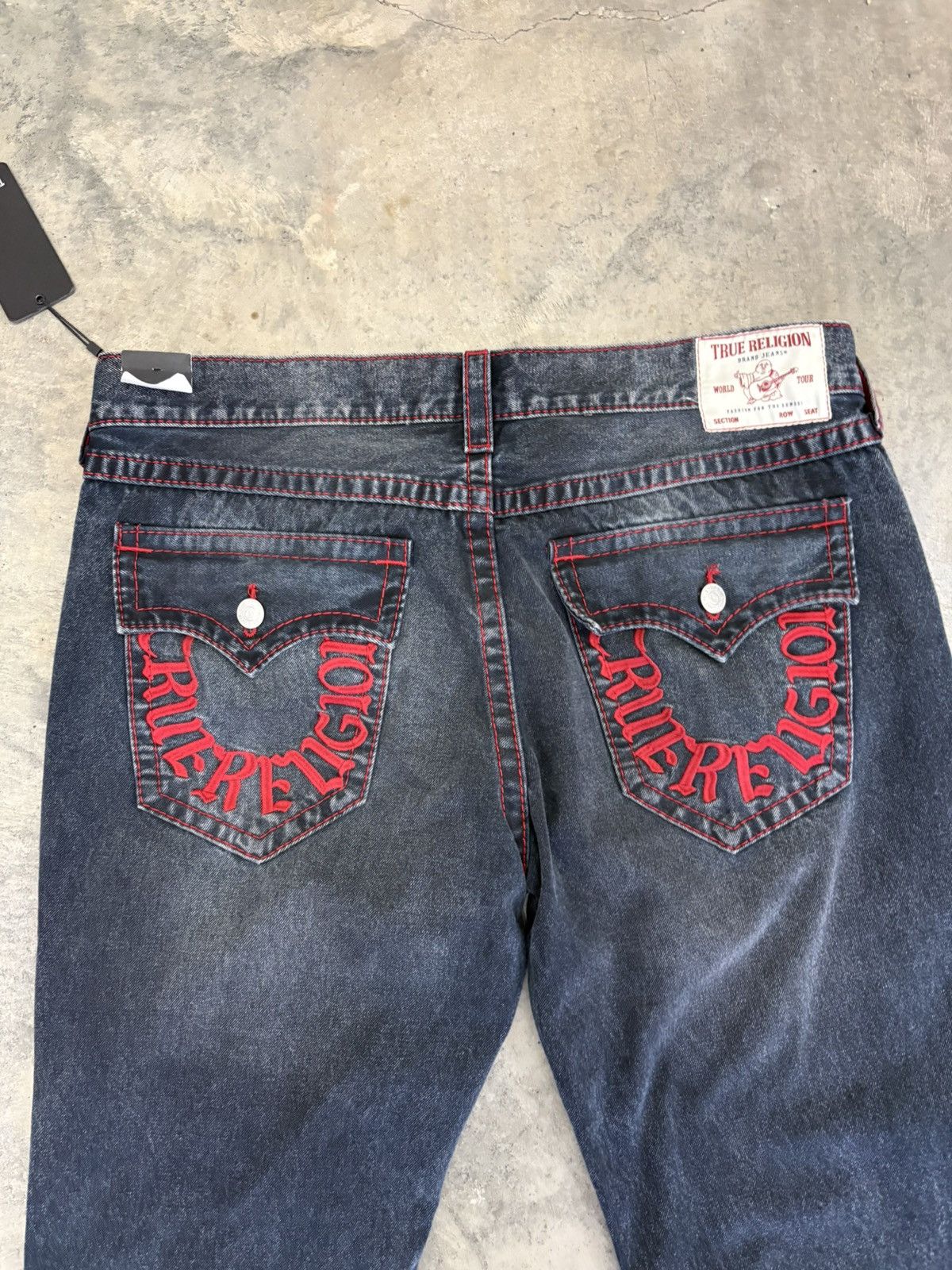 True Religion Dead stock red stitch true religion jeans Size US 40 / EU 56 - 2 Thumbnail