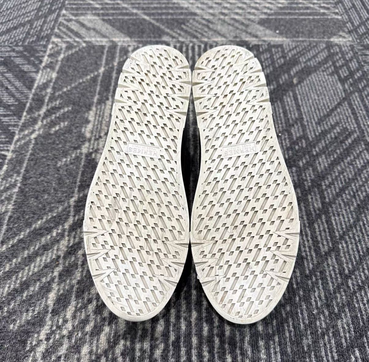 Hermes Hermes Silver Platform Casual Shoes J42 Size US 7 / IT 37 - 6 Thumbnail