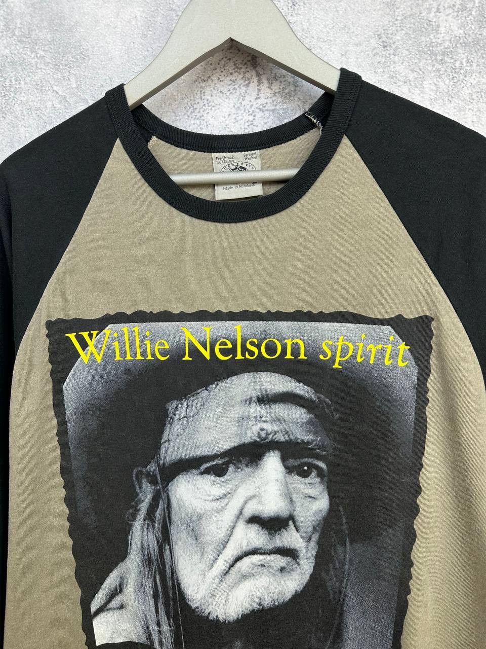 Vintage Willie Nelson 2009 Spirit Tour 3/4 Sleeve Graphic T-Shirt Size US L / EU 52-54 / 3 - 4 Thumbnail