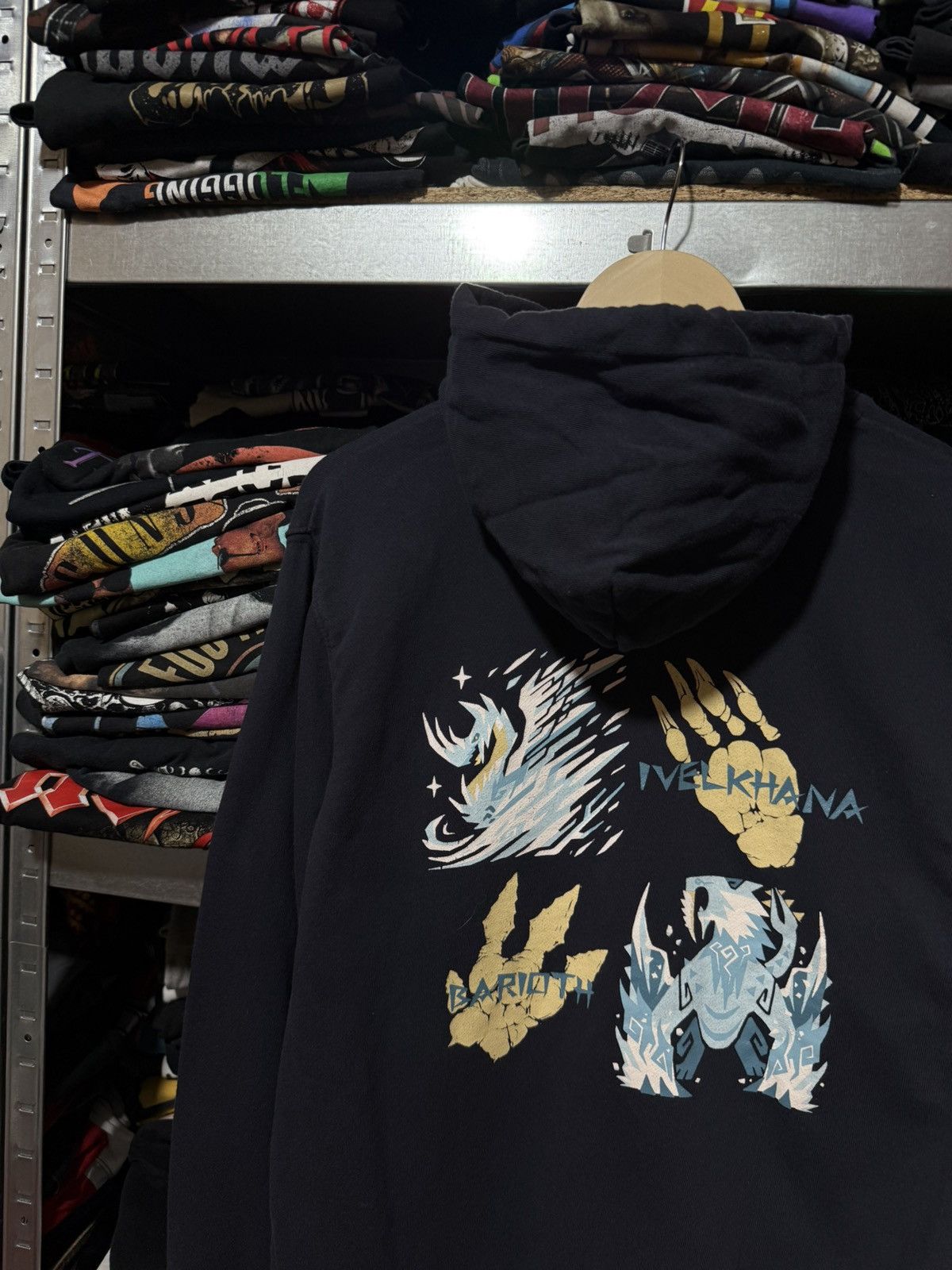 Universal Studios Vintage 2000’s Monster Hunter Universal Studios Japan Hoodie Size US M / EU 48-50 / 2 - 3 Thumbnail