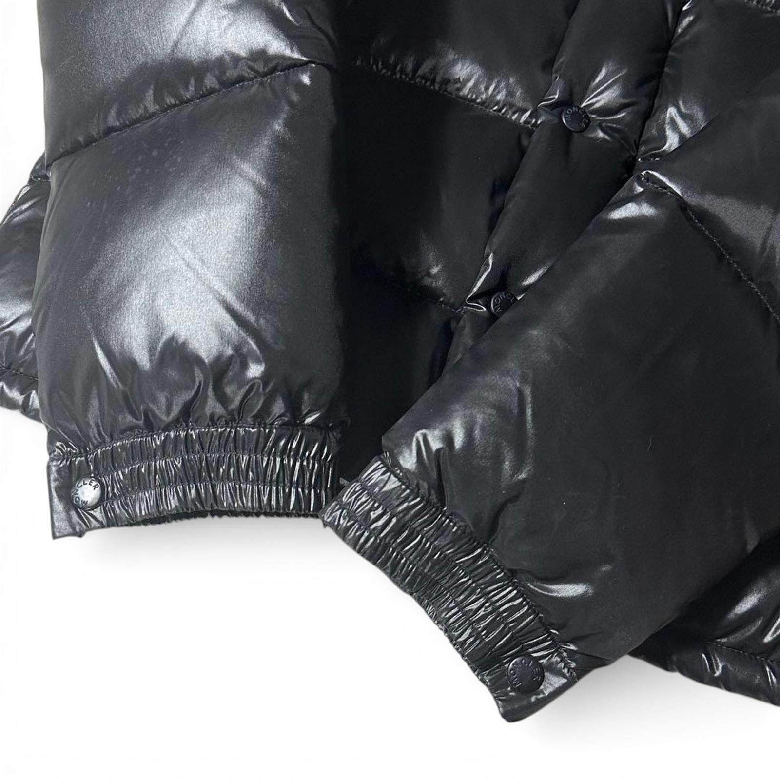 Moncler Moncler - Men's Black Shiny Puffer Jacket Size US M / EU 48-50 / 2 - 6 Thumbnail