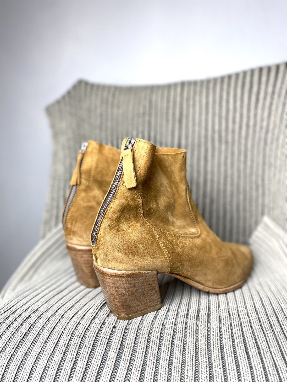 MoMA Rare! Vintage Moma Suede Boots Cowboy Avant Garde Size US 7 / IT 37 - 5 Thumbnail