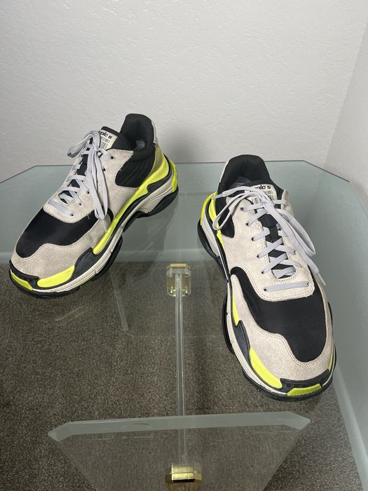 Triple s outlet volt