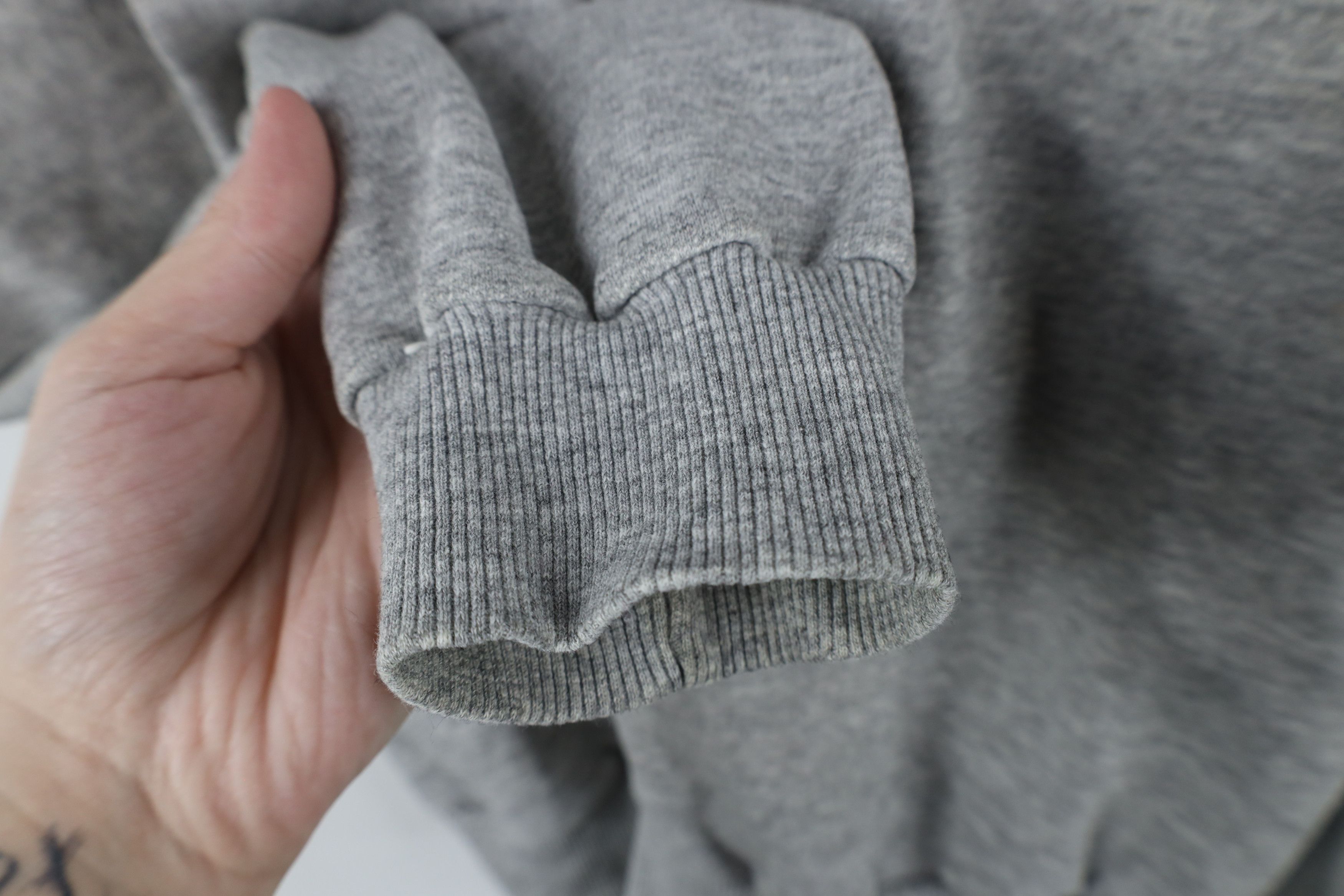 Vintage Vintage 90s Spell Out Bento Goncalves Brazil Sweatshirt Gray Size US XL / EU 56 / 4 - 5 Thumbnail