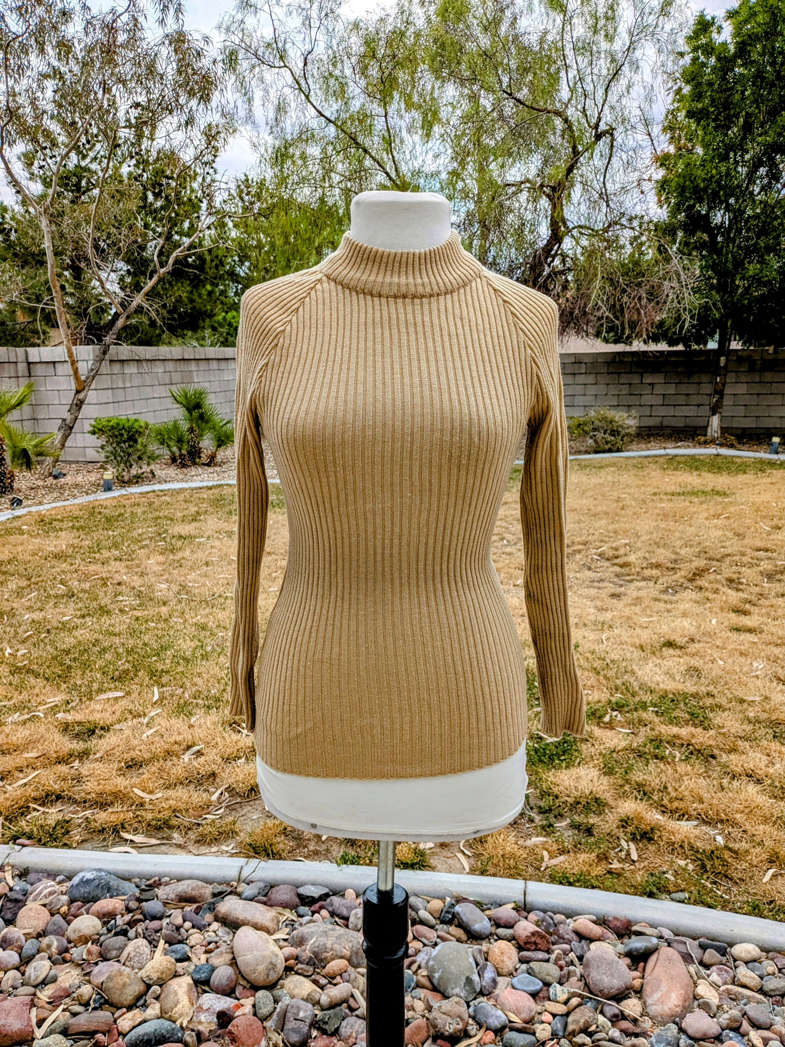 Designer VTG Petite Ladies Kosugi Ribbed Knit Turtleneck Fitted Top Size L / US 10 / IT 46 - 1 Thumbnail