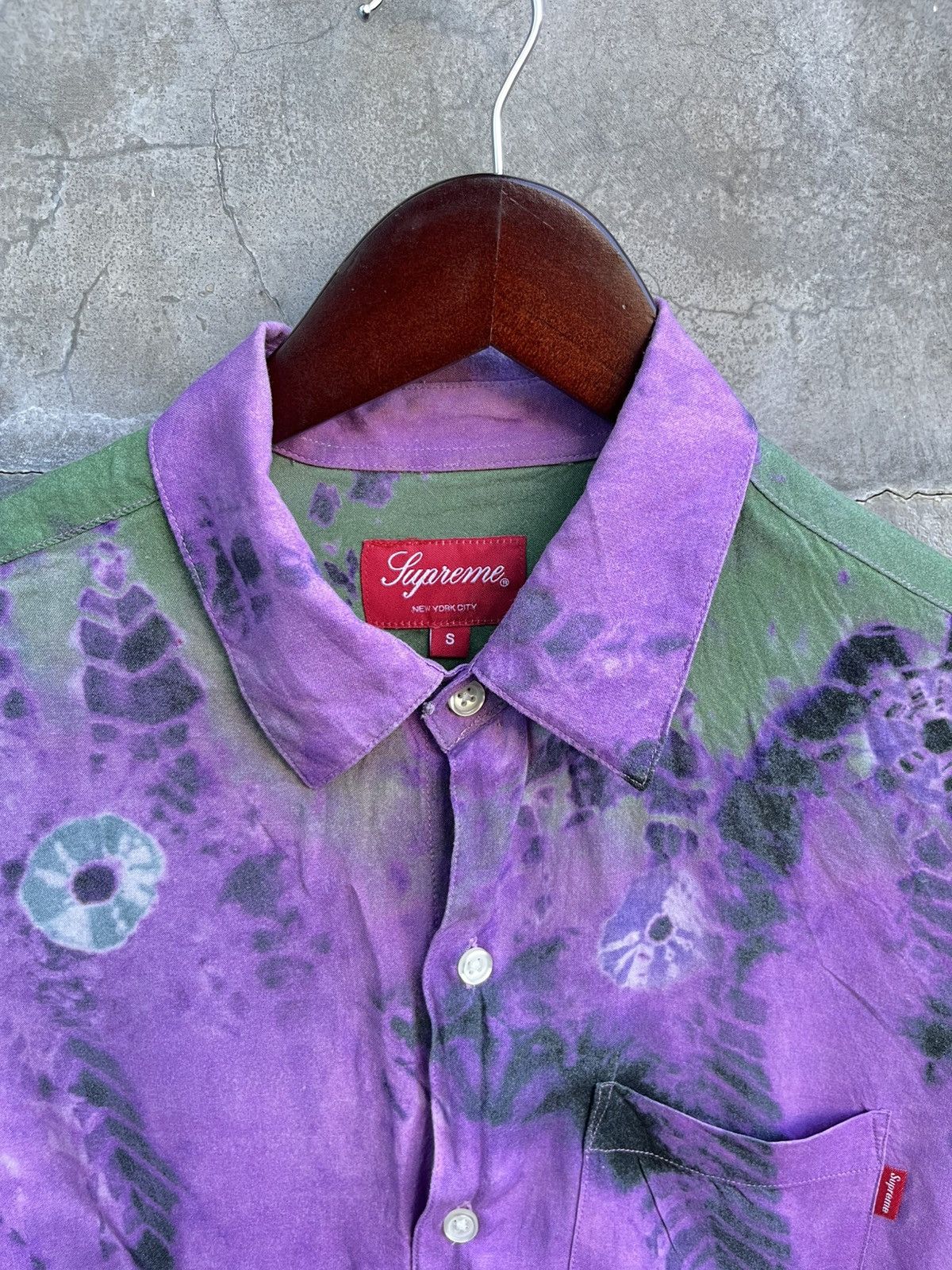 Supreme FW19 Batik Print Rayon Shirt Size US S / EU 44-46 / 1 - 4 Thumbnail