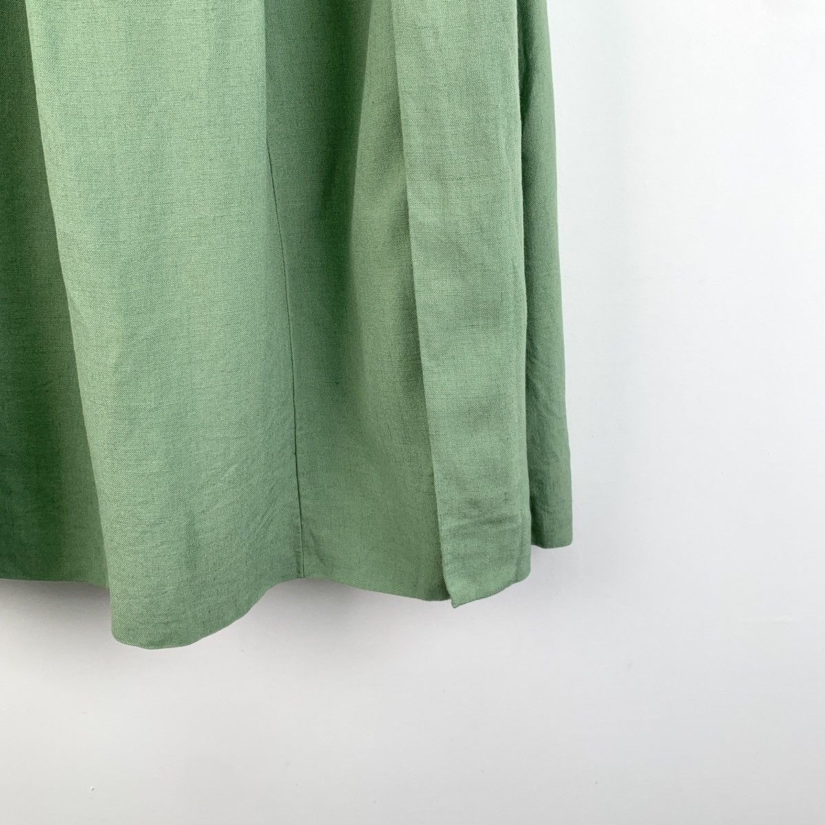 Gucci Gucci Light Green Belt Buckle Linen Casual Pleated Dress Size 25" / US 0 / IT 36 - 4 Thumbnail